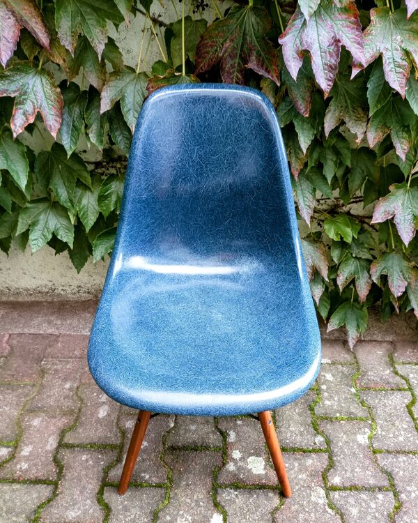 Chaise Eames DSW par Herman Miller