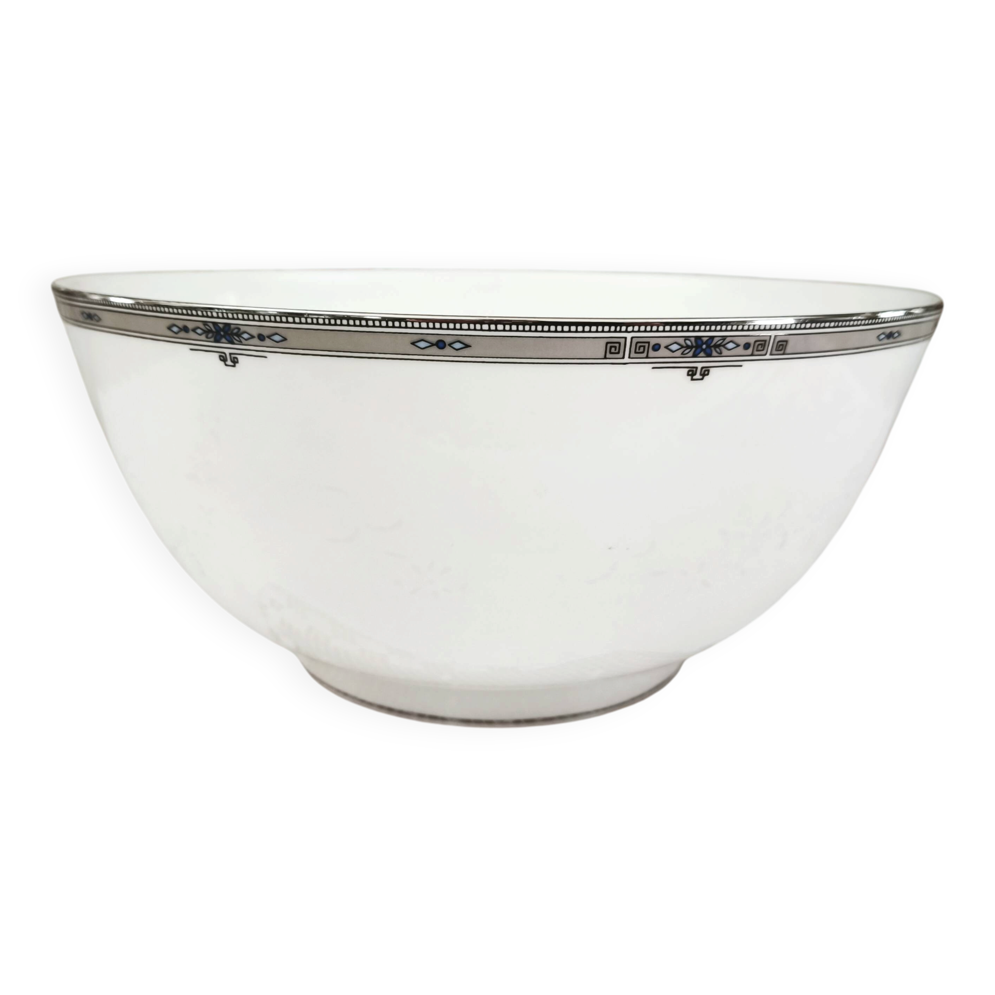Wedgwood Amherst model porcelain salad bowl