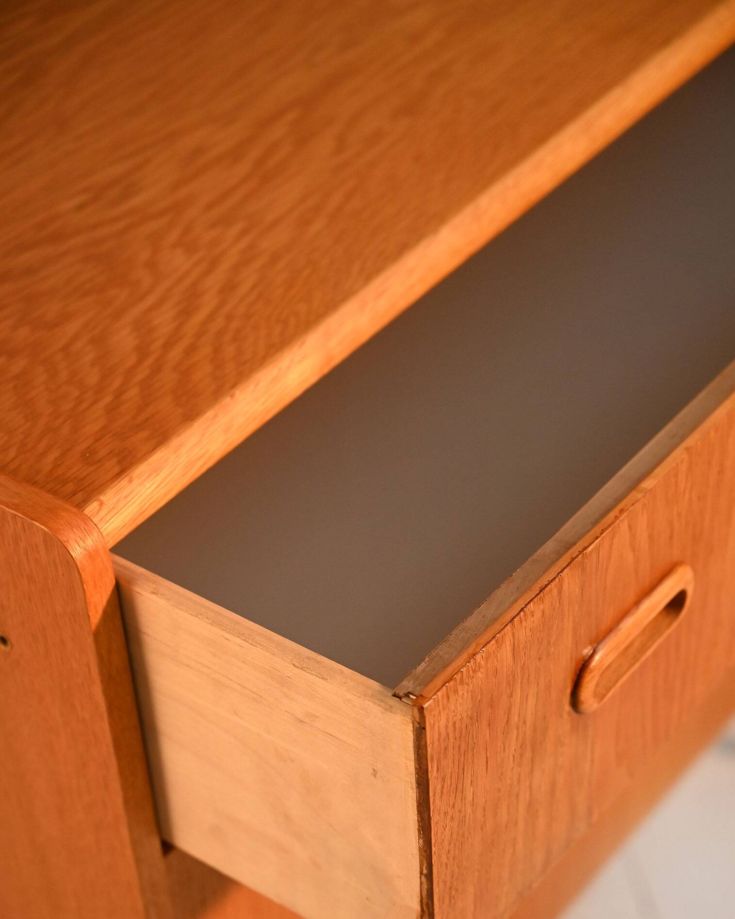 Scandinavian oak chest of drawers, 1960s