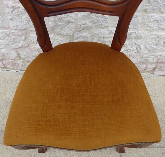 Louis Philippe style chair in solid wood with velvet top