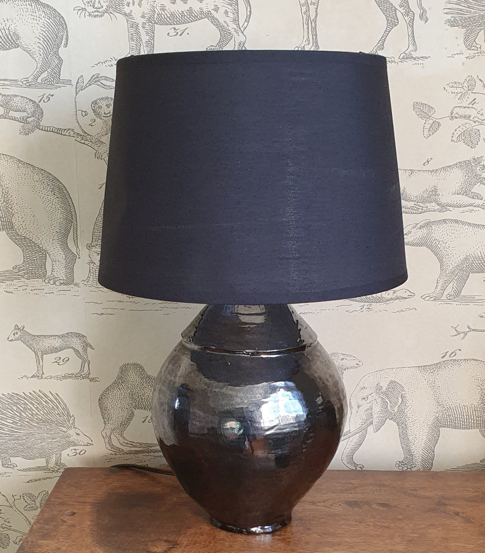 Black ceramic lamp