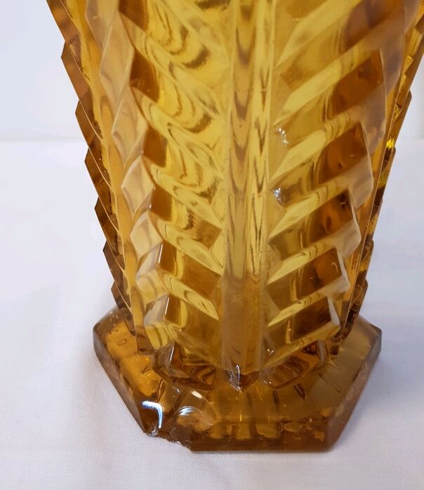 Vase red glass thick art deco style
