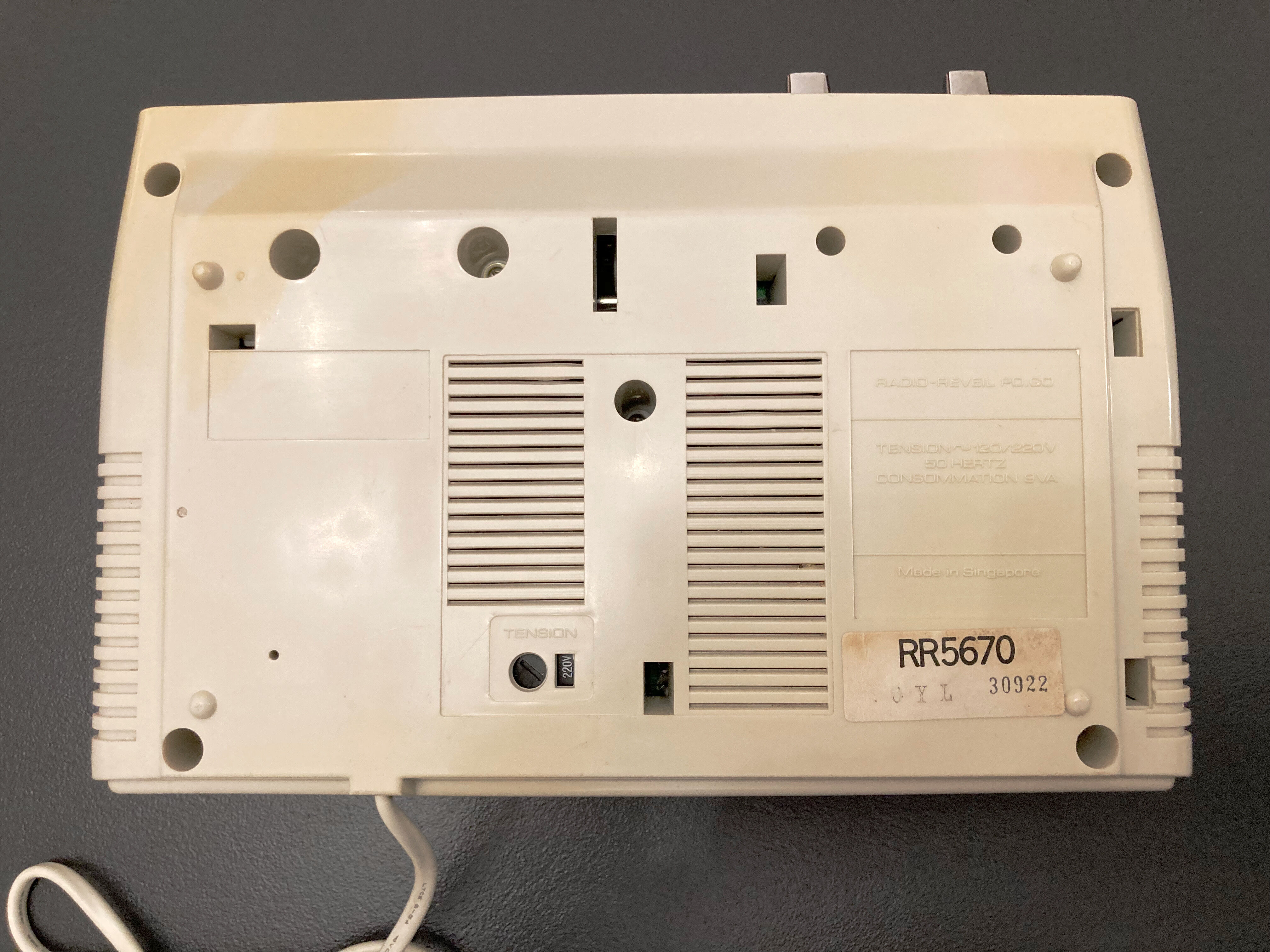 Radio vintage reveil a unfolding Continental Edison 1973