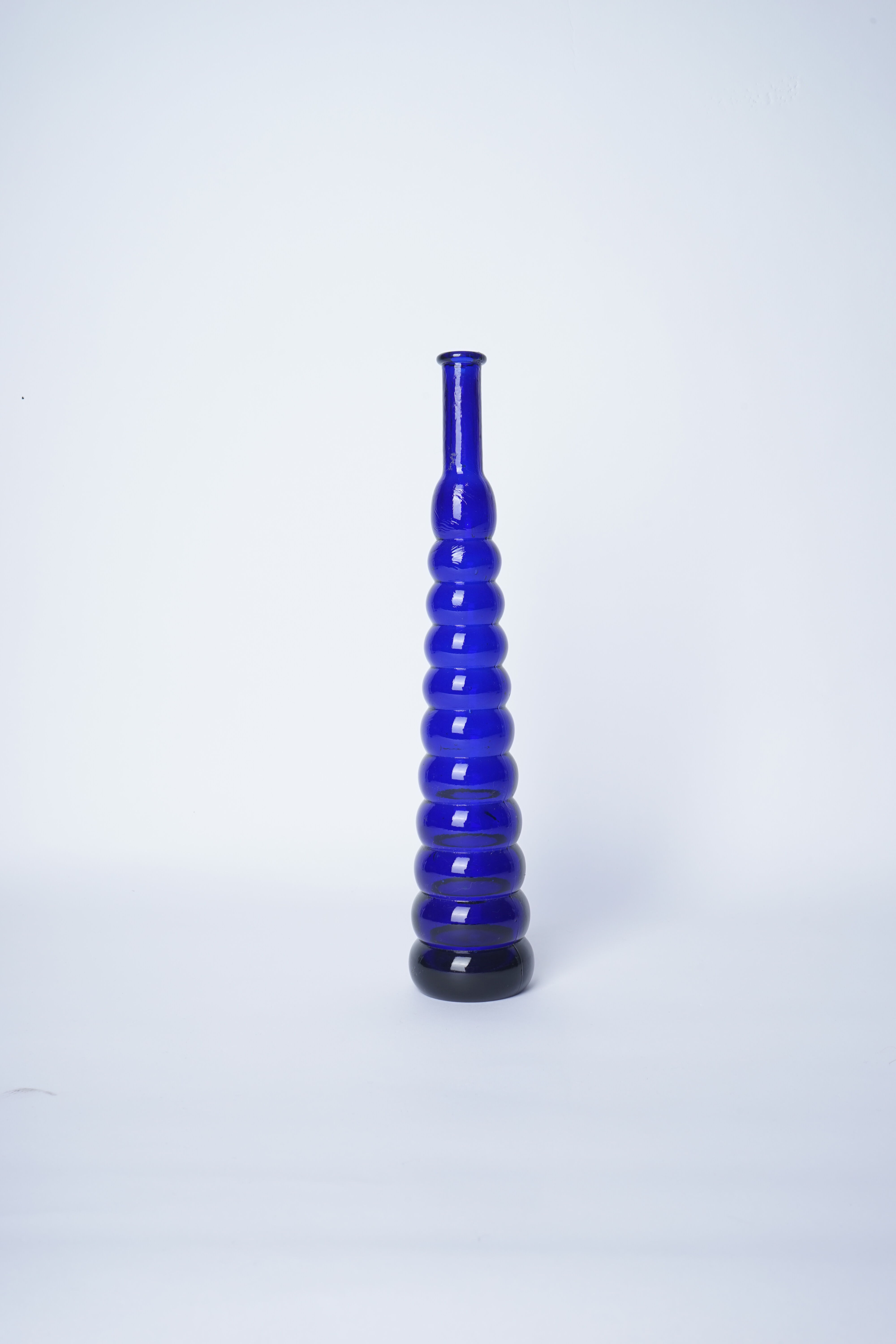 Blue glass soliflore