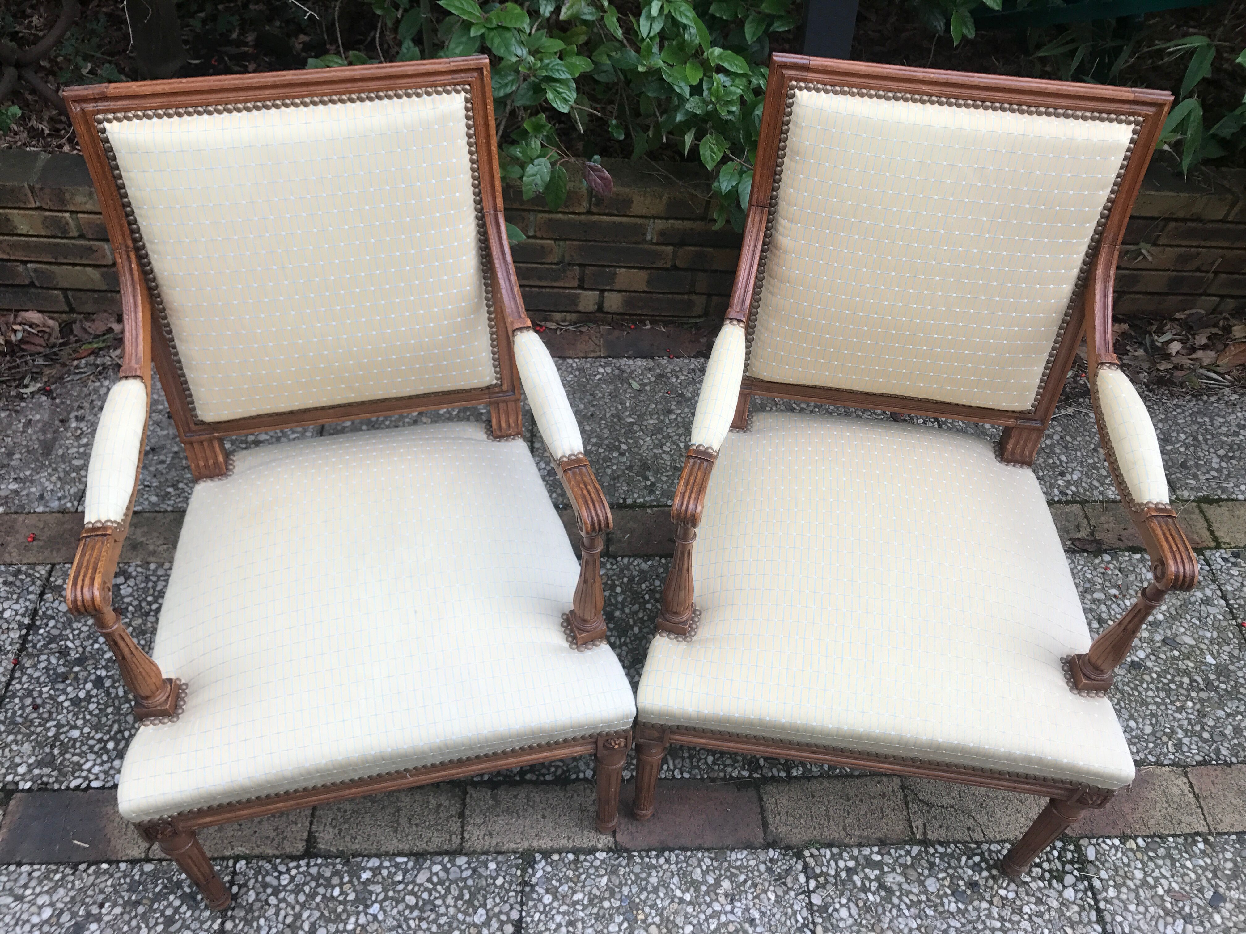 Pair of armchairs of style Louis XVI