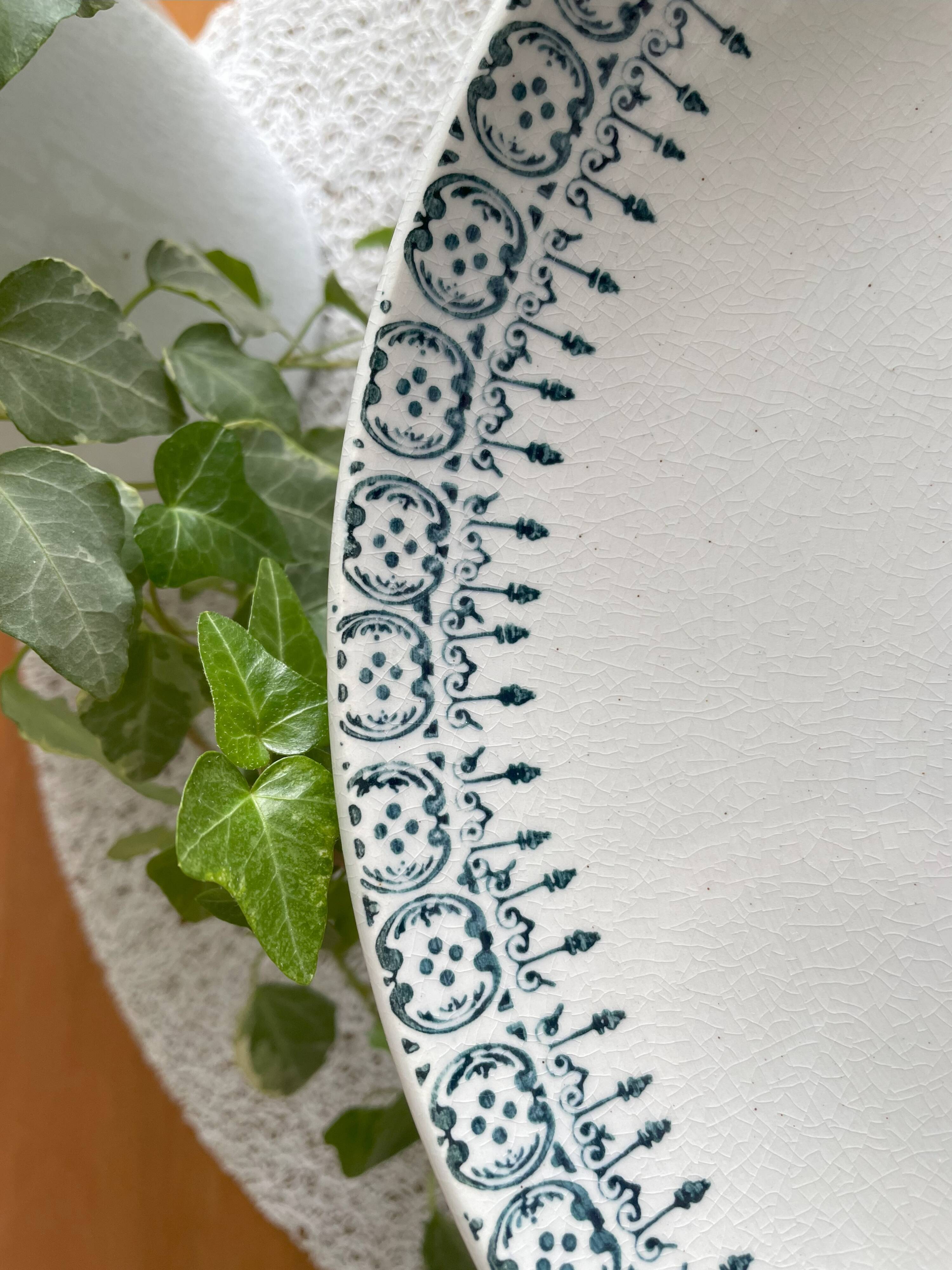 Antique earthenware fruit bowl from Saint-Amand (North)
