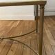 Table basse en marbre et laiton