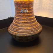 Accolay lamp with shade