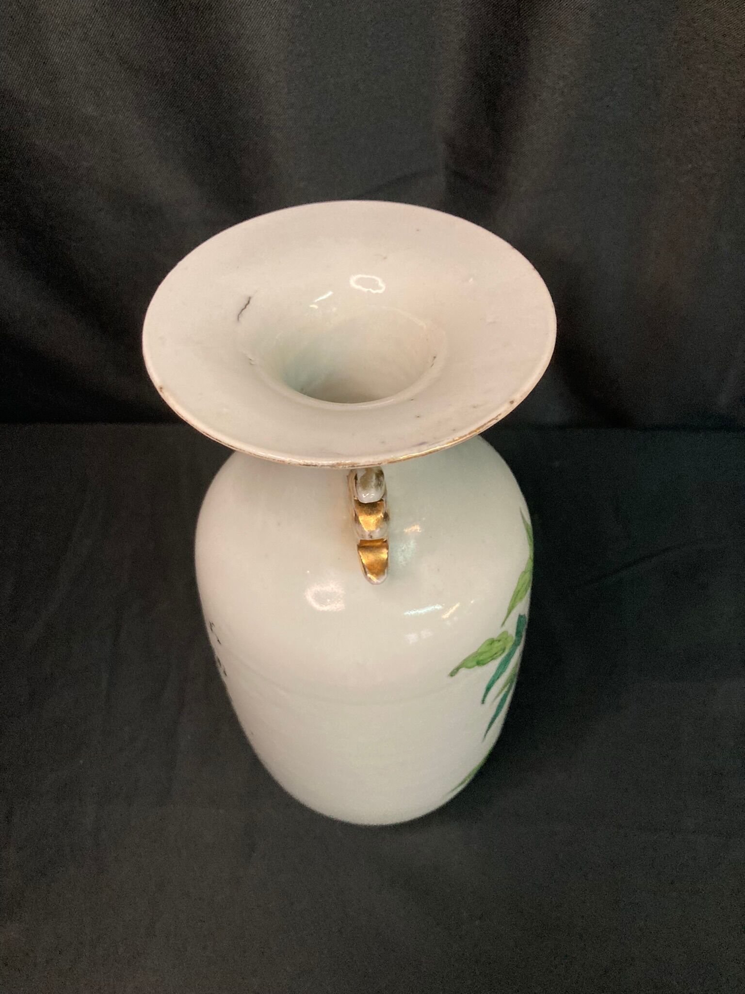 Grey peony porcelain vase signed early 20th century, China