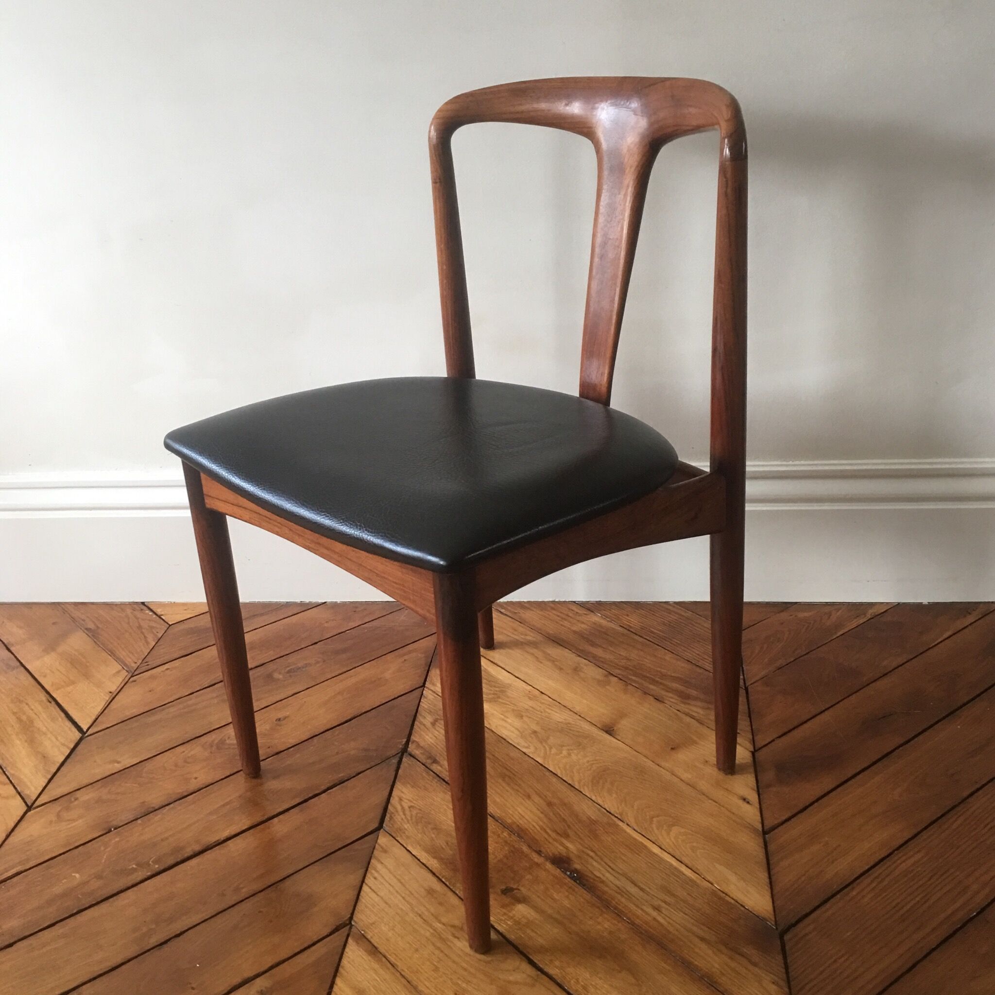 Chair juliane of Johannes Andersen