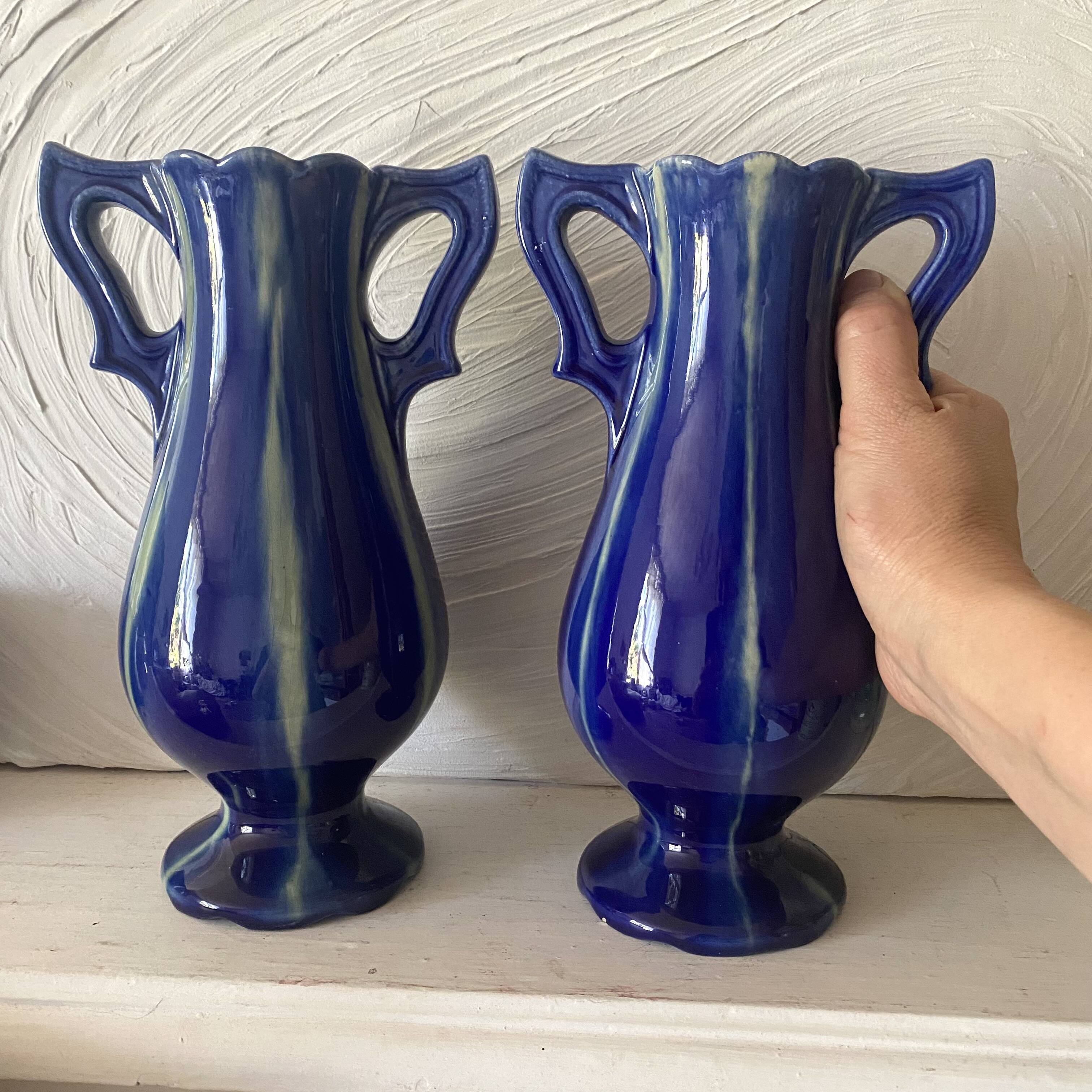 Pair of Art Deco vases in faience from Vierzon, Louis Gueule, cobalt blue.