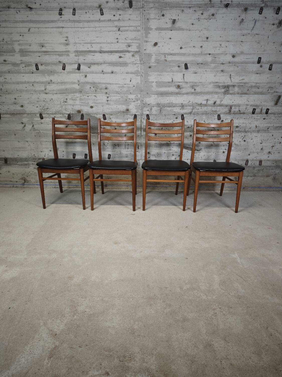 Set of 4 vintage skai chairs
