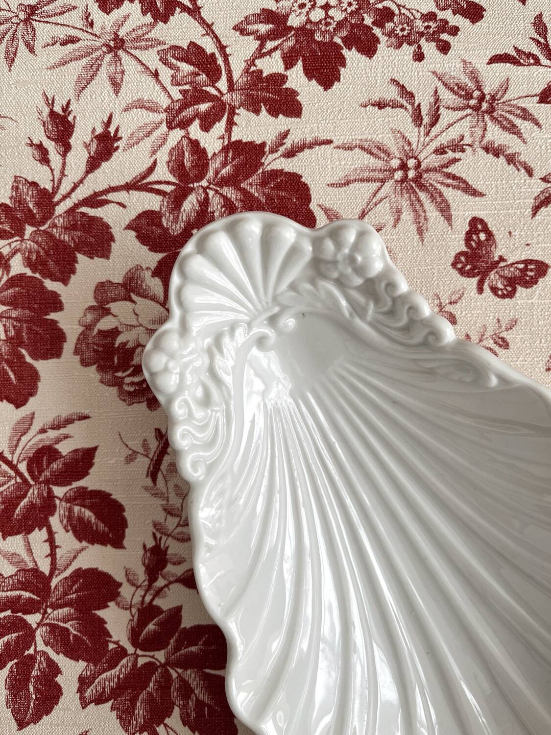 Antique porcelain shell ramekin dish