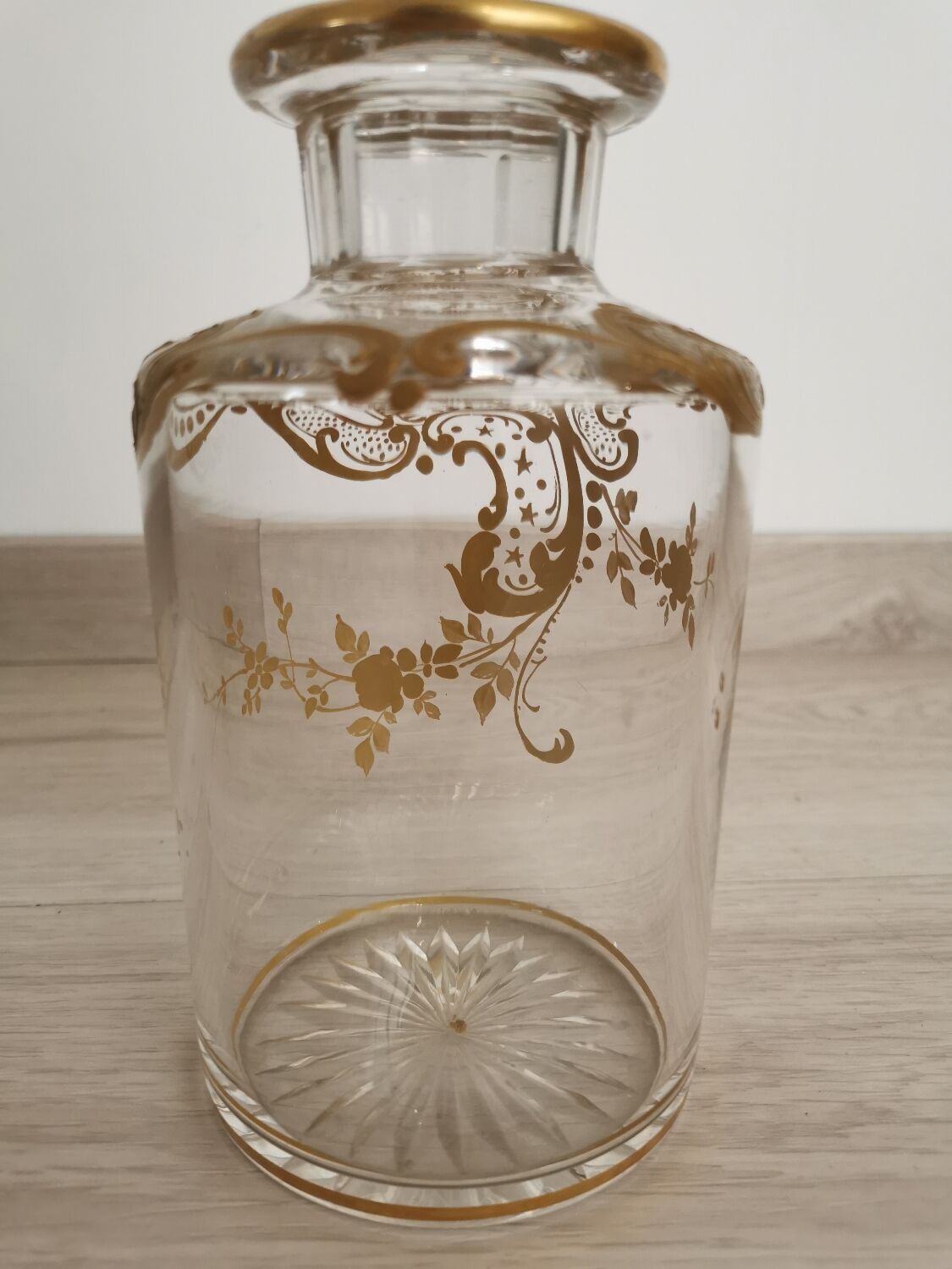 Art Deco decanter, hand-painted