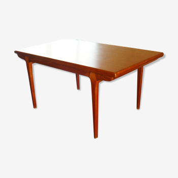 Scandinavian extendable table in teak 60s