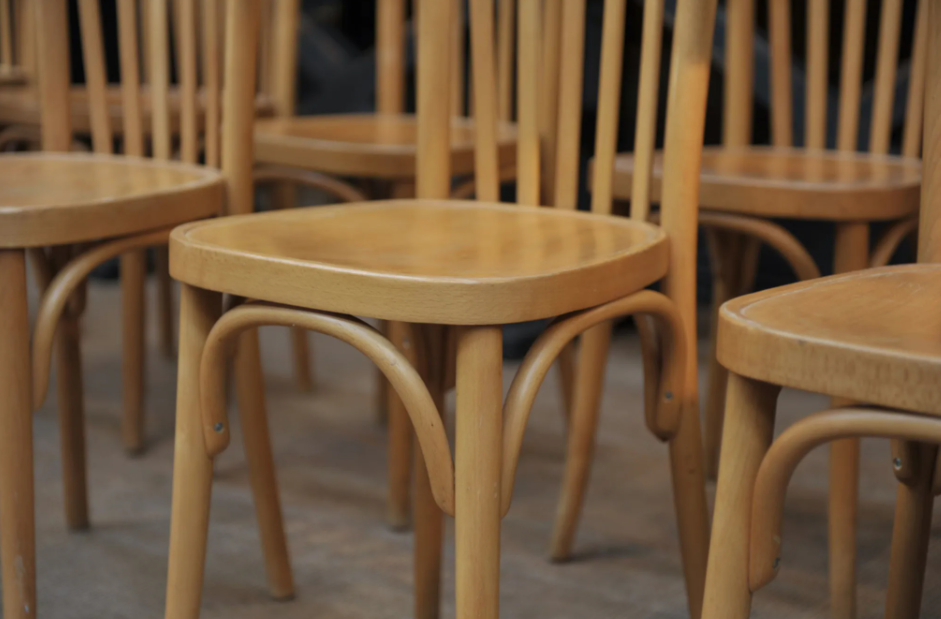Set of 10 curved beech bistro chairs from the 1950s