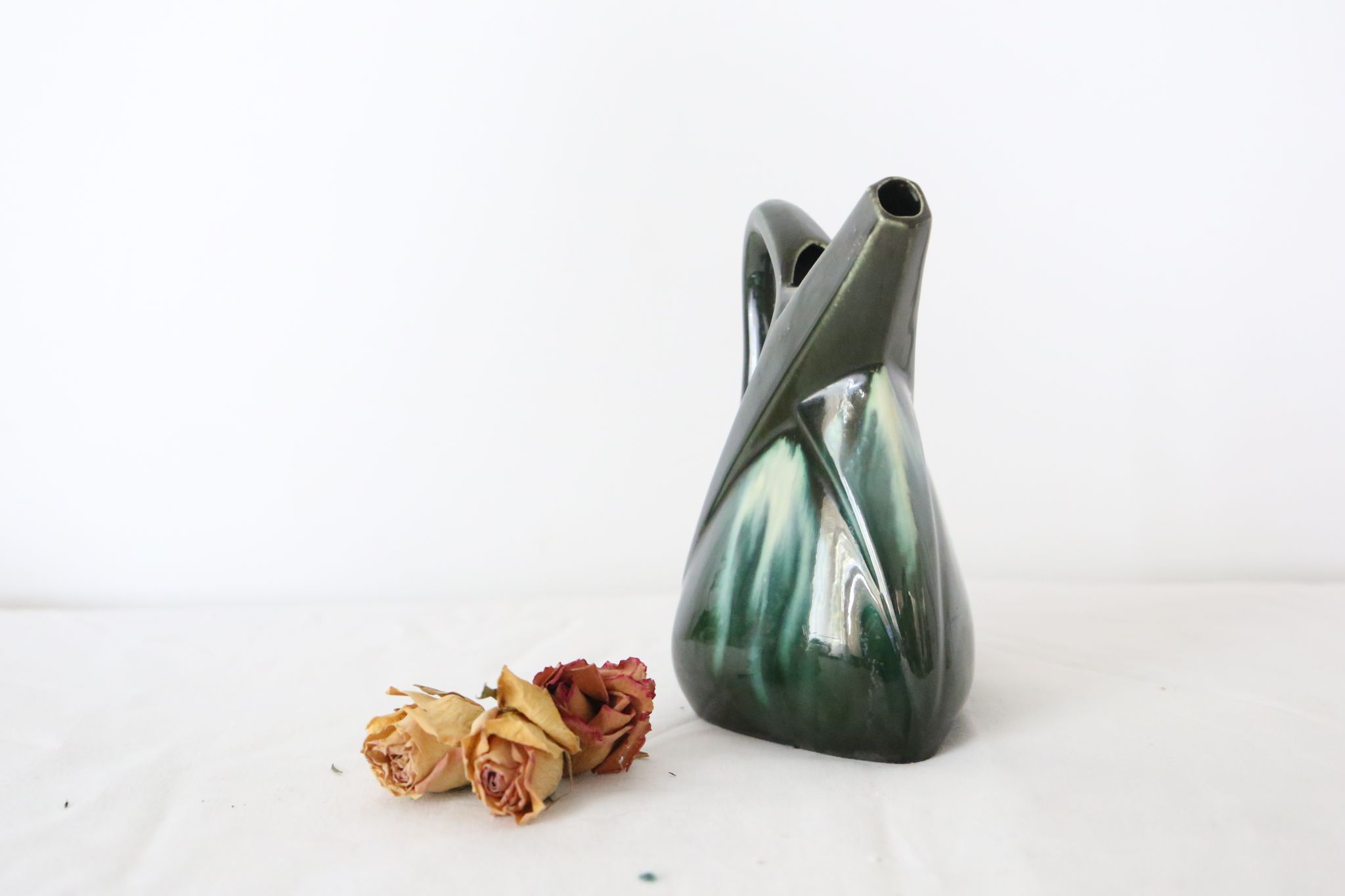 Cruche en céramique, forme cubique, vintage