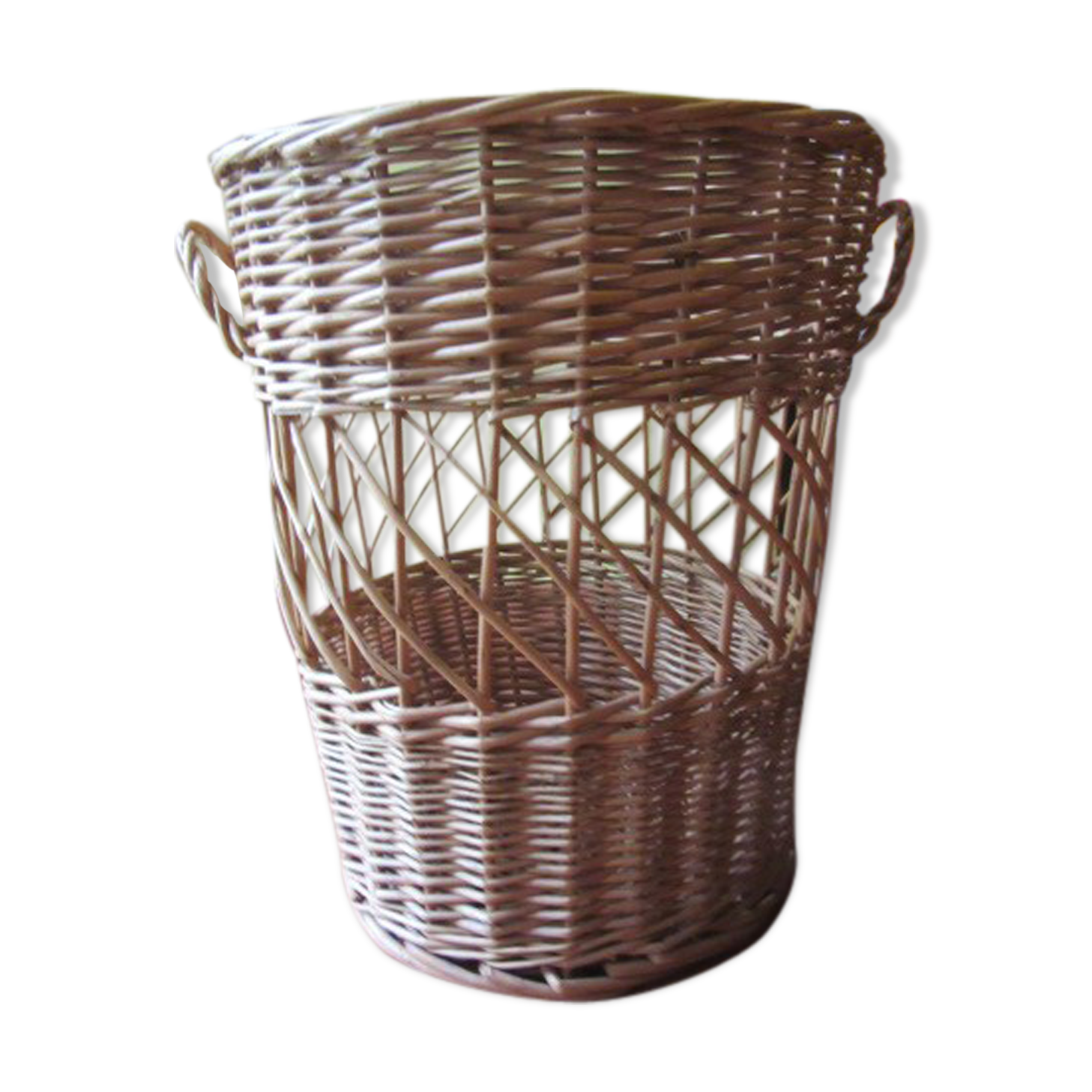 Wicker paper basket