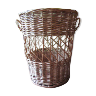 Wicker paper basket