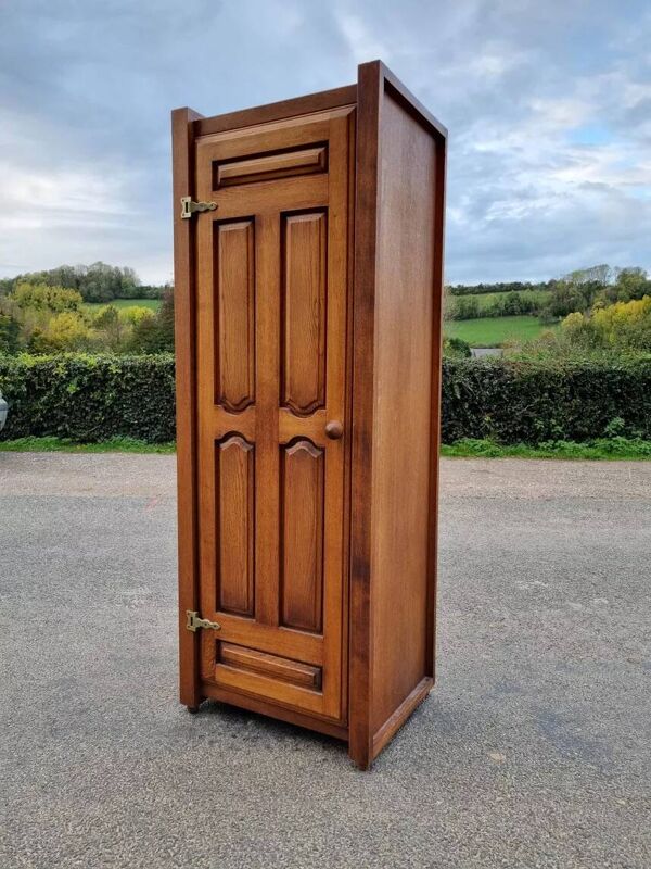 Petite armoire une porte en chêne massif - Guillerme et Chambron