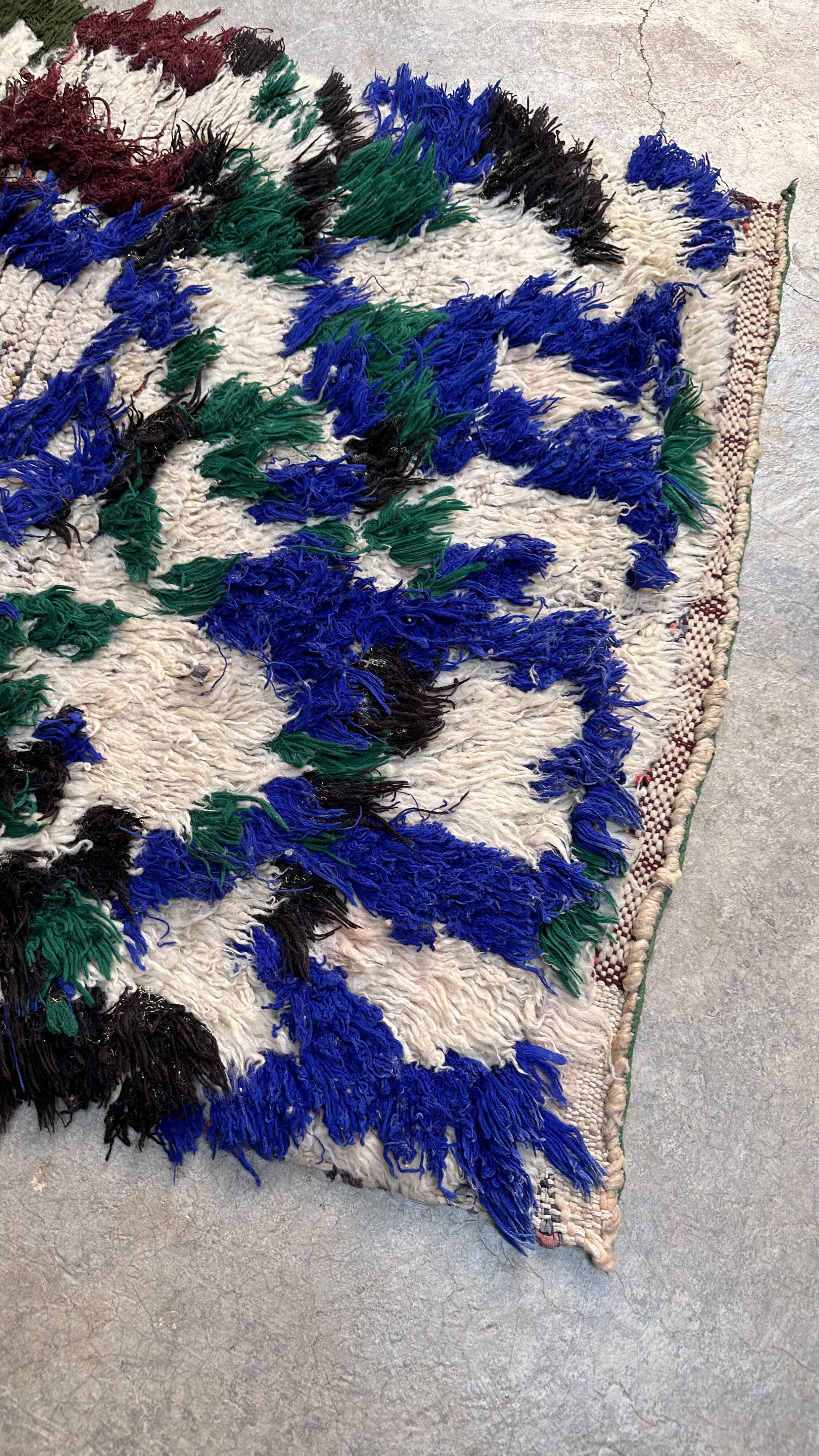 Azilal white and blue Berber rug - 165 x 73 cm