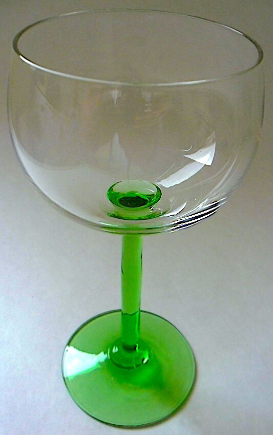 Suite de six verres à vin du Rhin en cristal