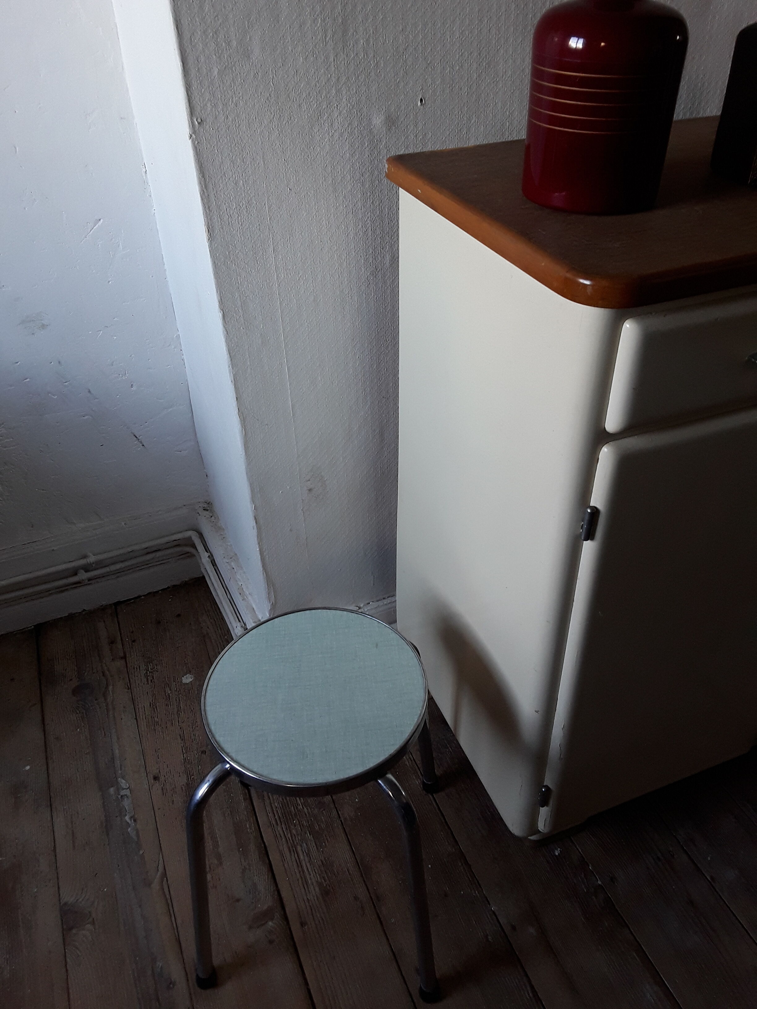 Formica stool