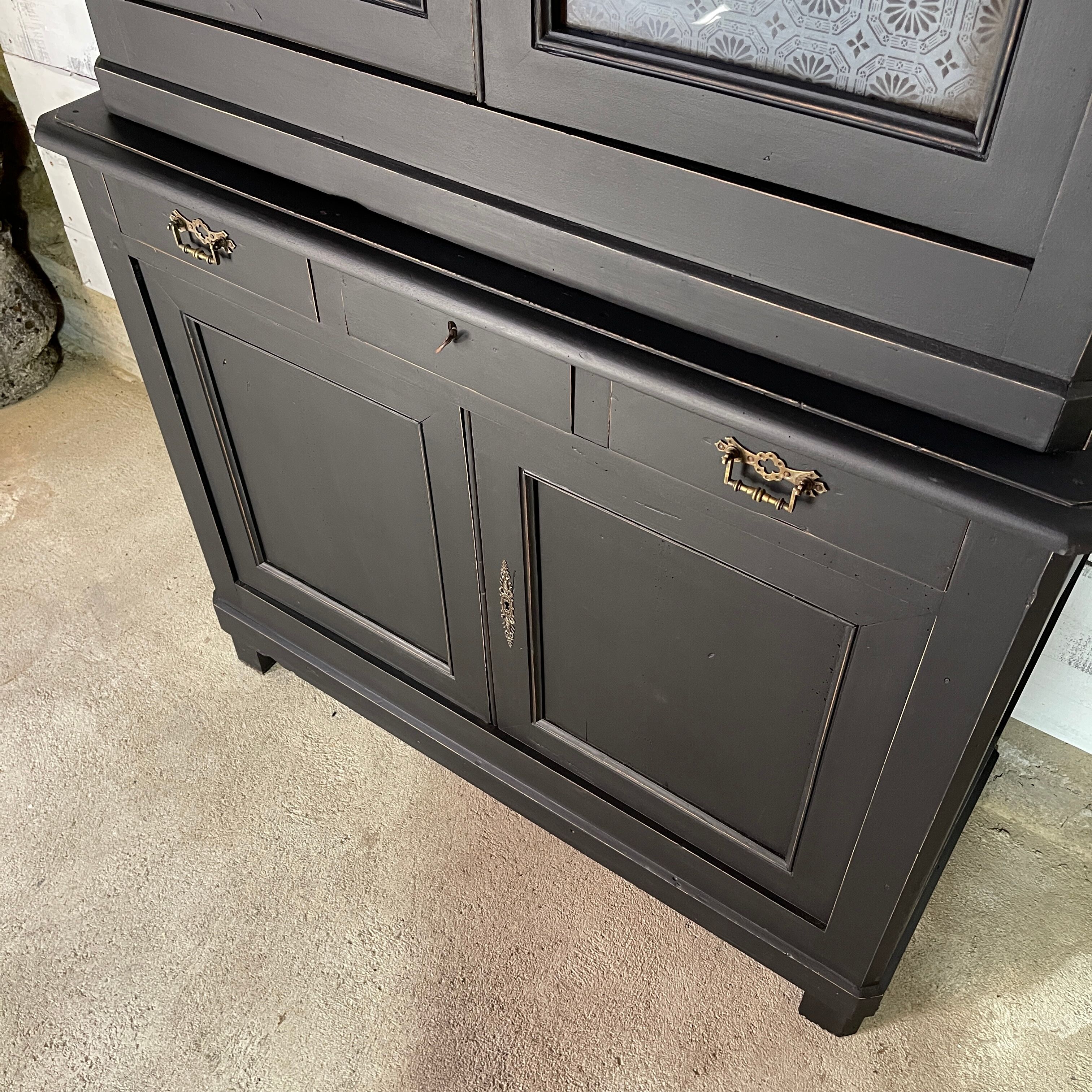 Vaisselier early XX th black patina