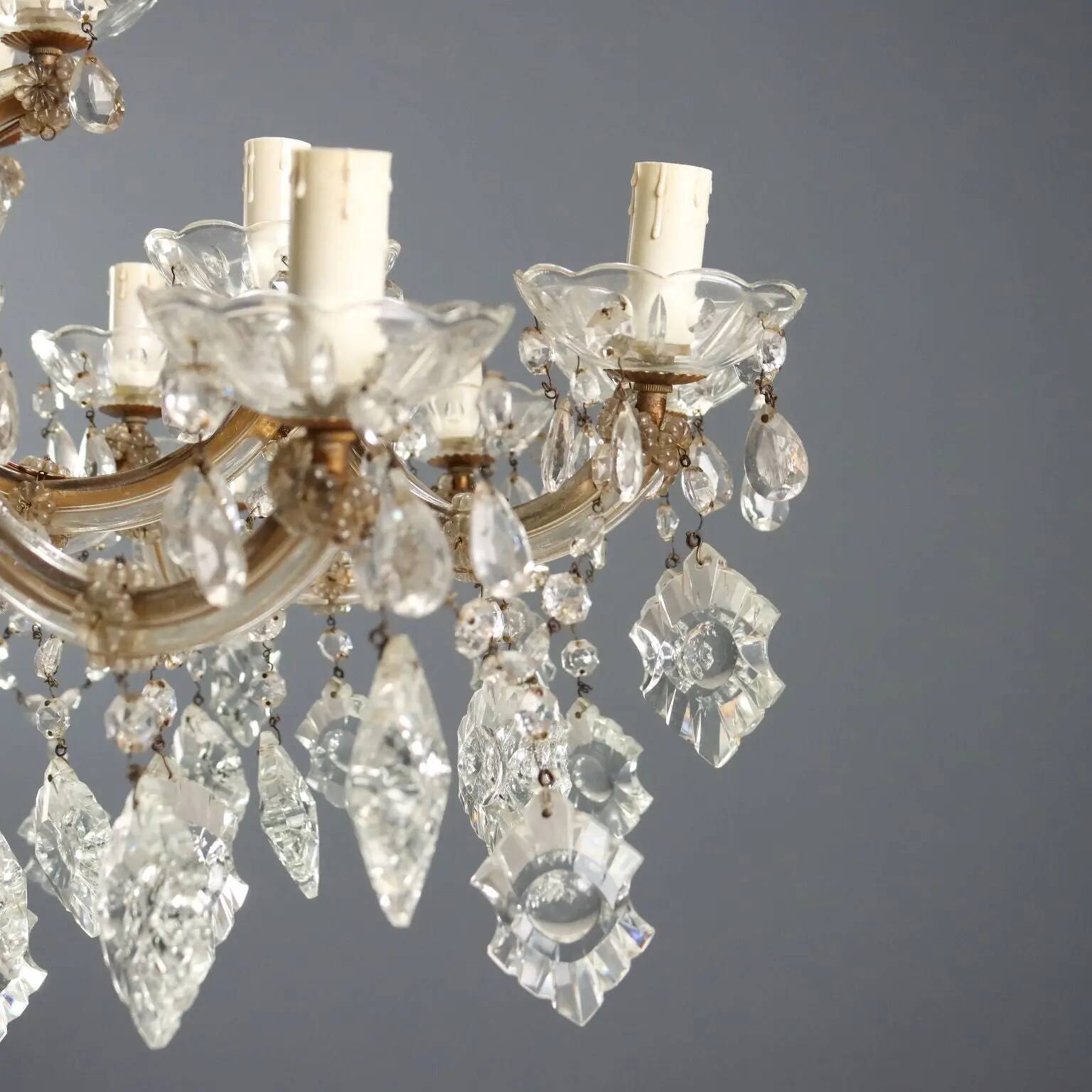 Antique style Maria Theresa chandelier 24 lights Italy 20th century