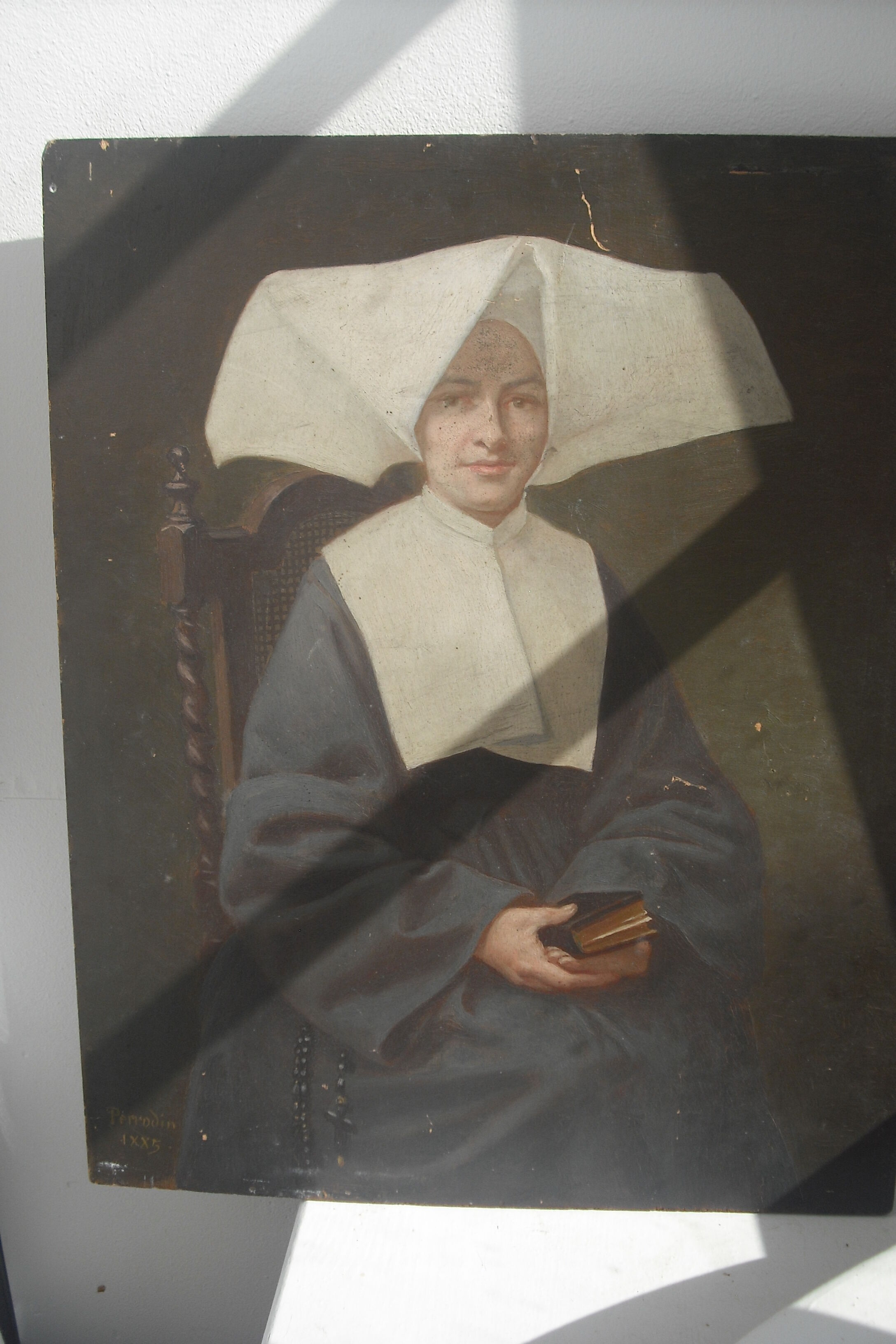Signed portrait - Horned nun 42.5 / 32.5 on panel