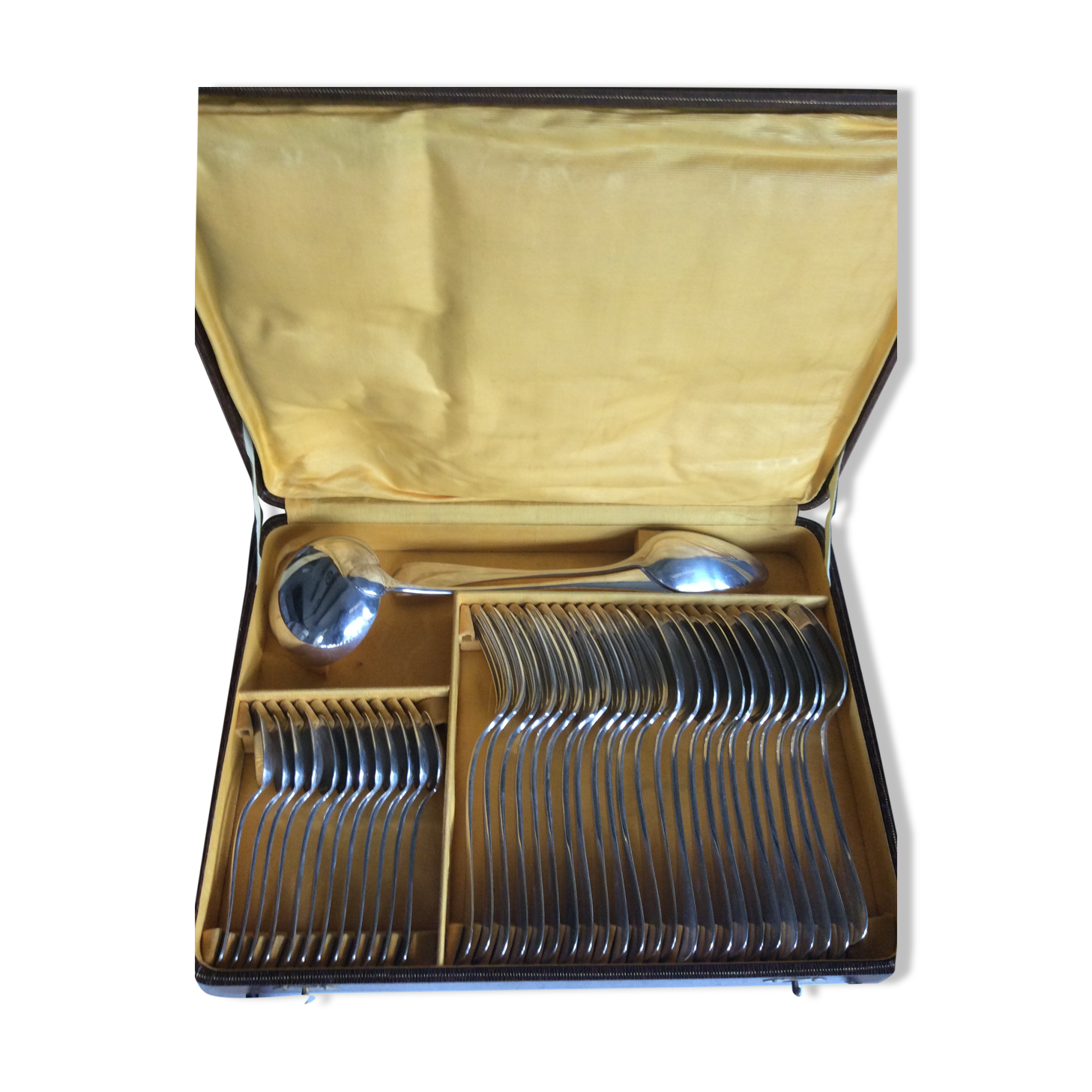 Cutlery housewife 39 pieces Armand Fresnais Paris