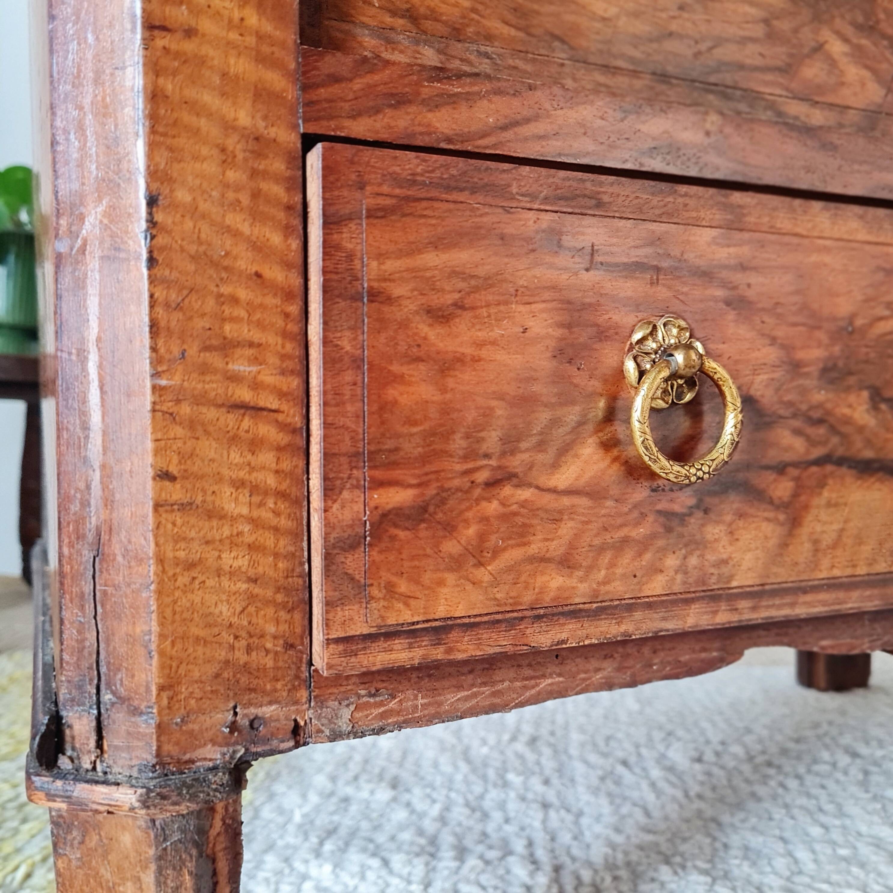 Antique Louis XV style walnut burl commode – 4 drawers – Marquetry