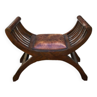 Leather curule chair