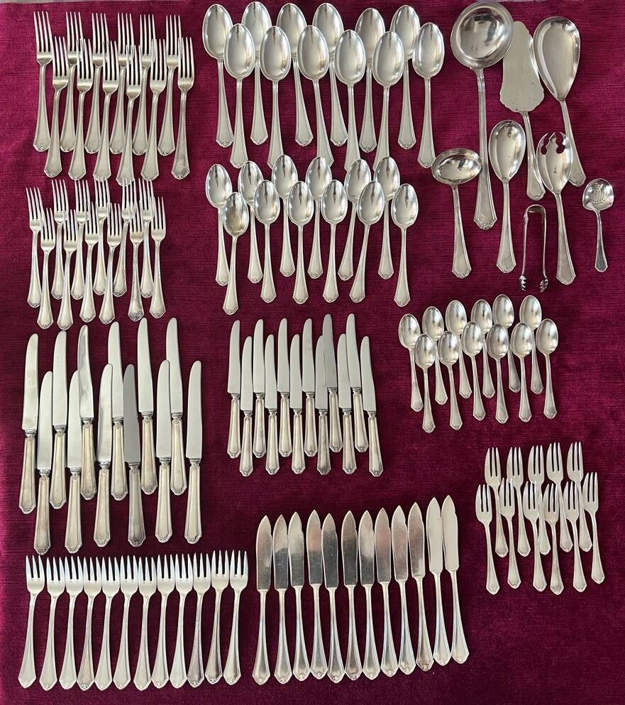 Wiskerman cutlery for 12 people - 127 pieces.