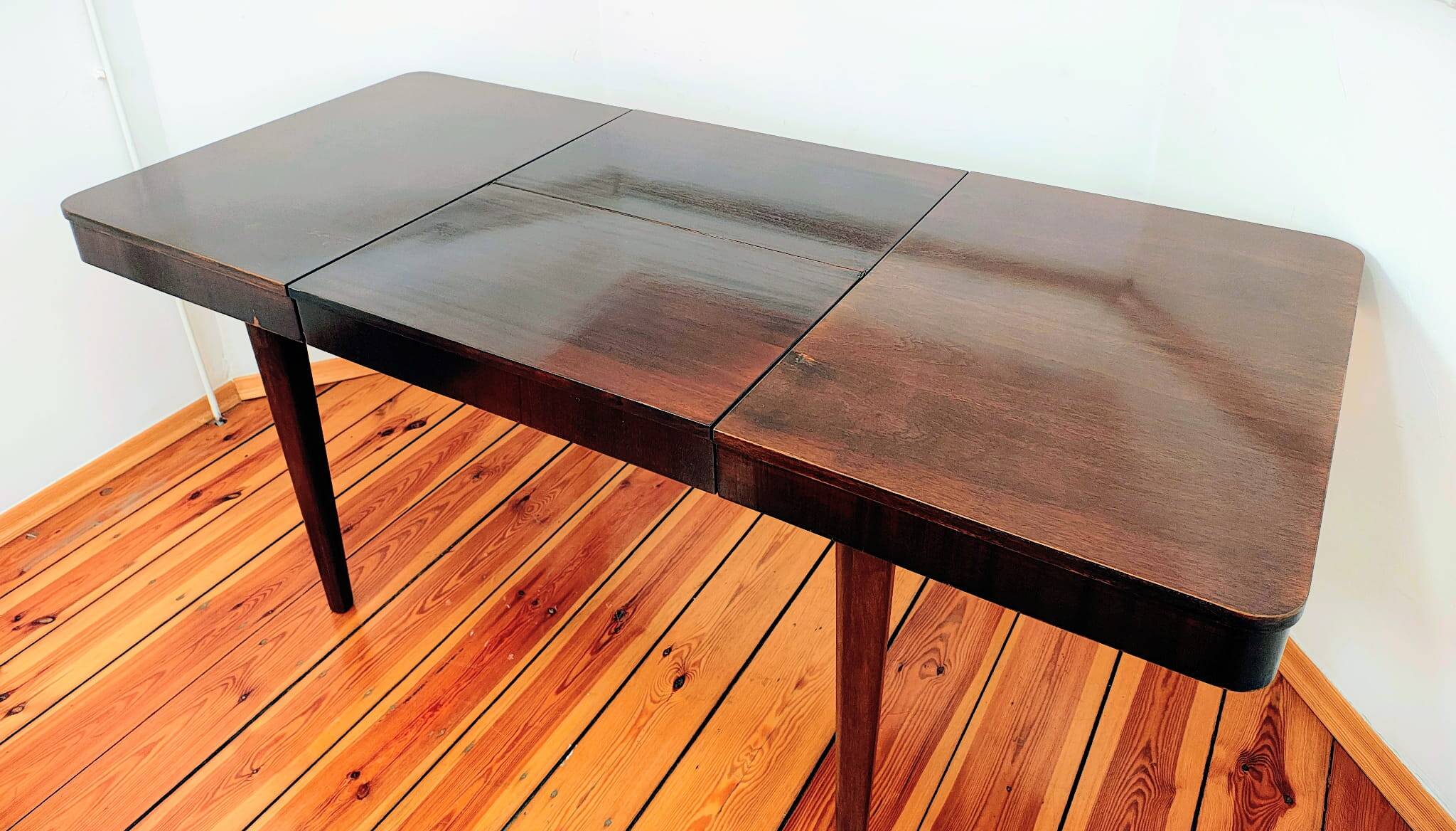 Czechoslovakian Extendable Dining Table by Jindřich Halabala for Up Závody