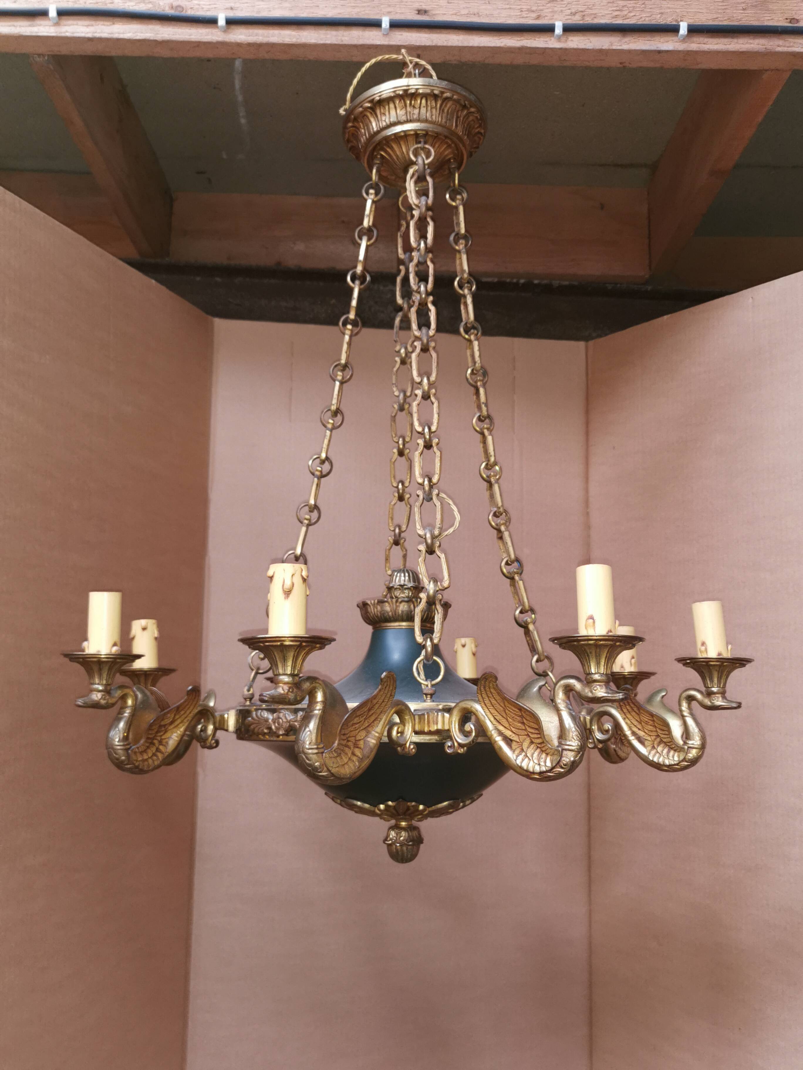 Empire chandelier in bronze