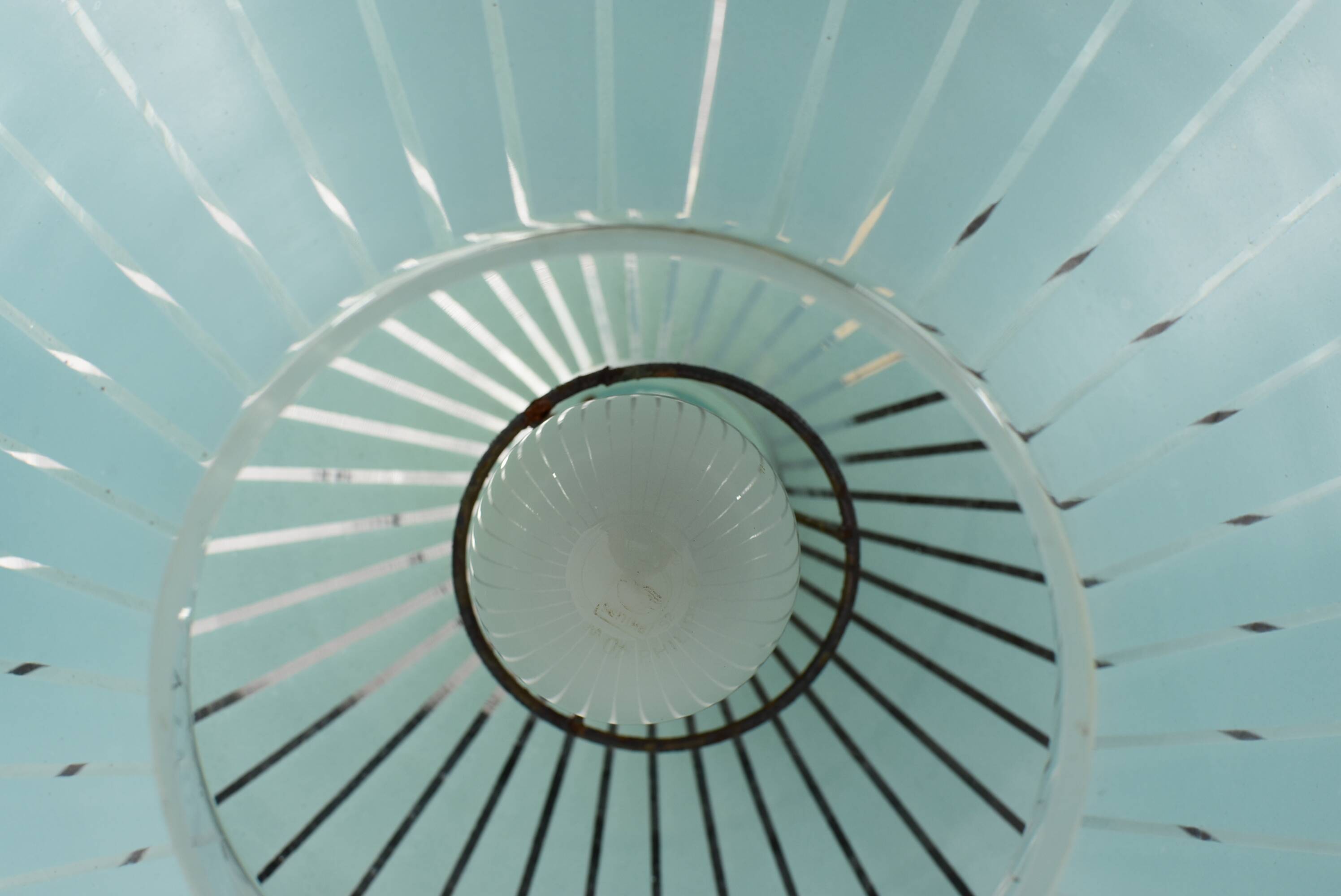 Diabolo-shaped glass chandelier