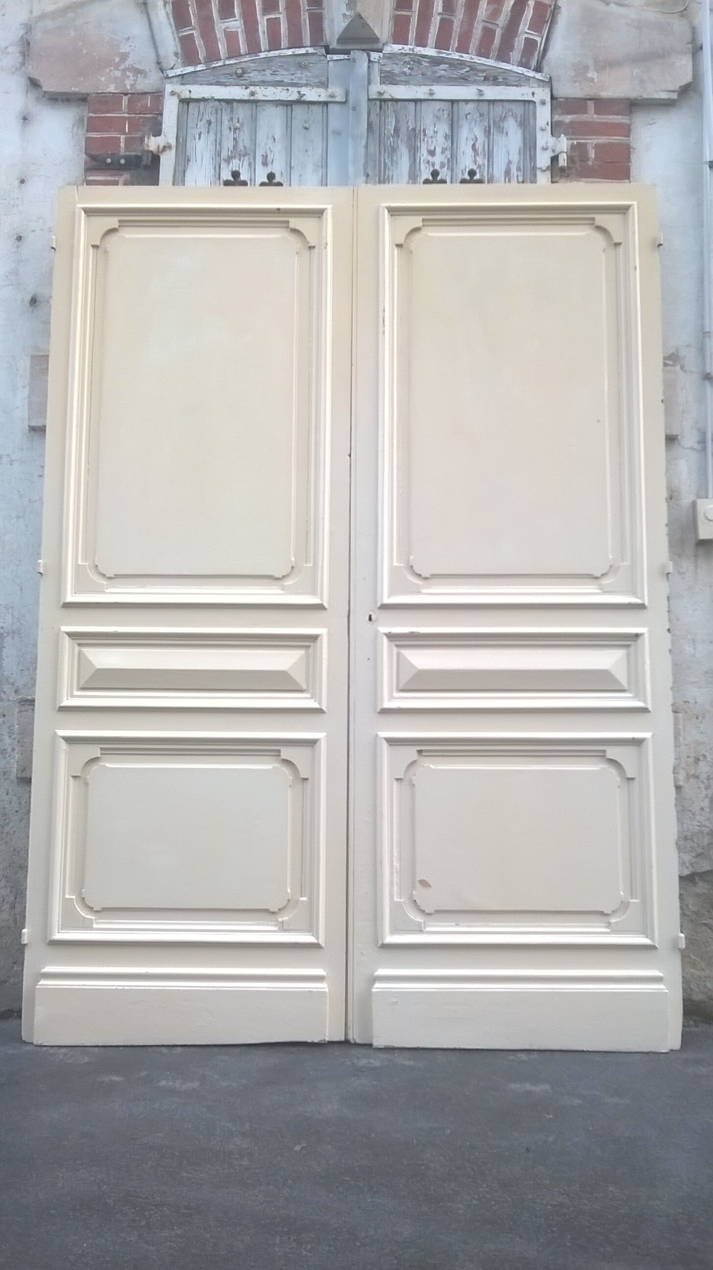 Old Haussmann double doors
