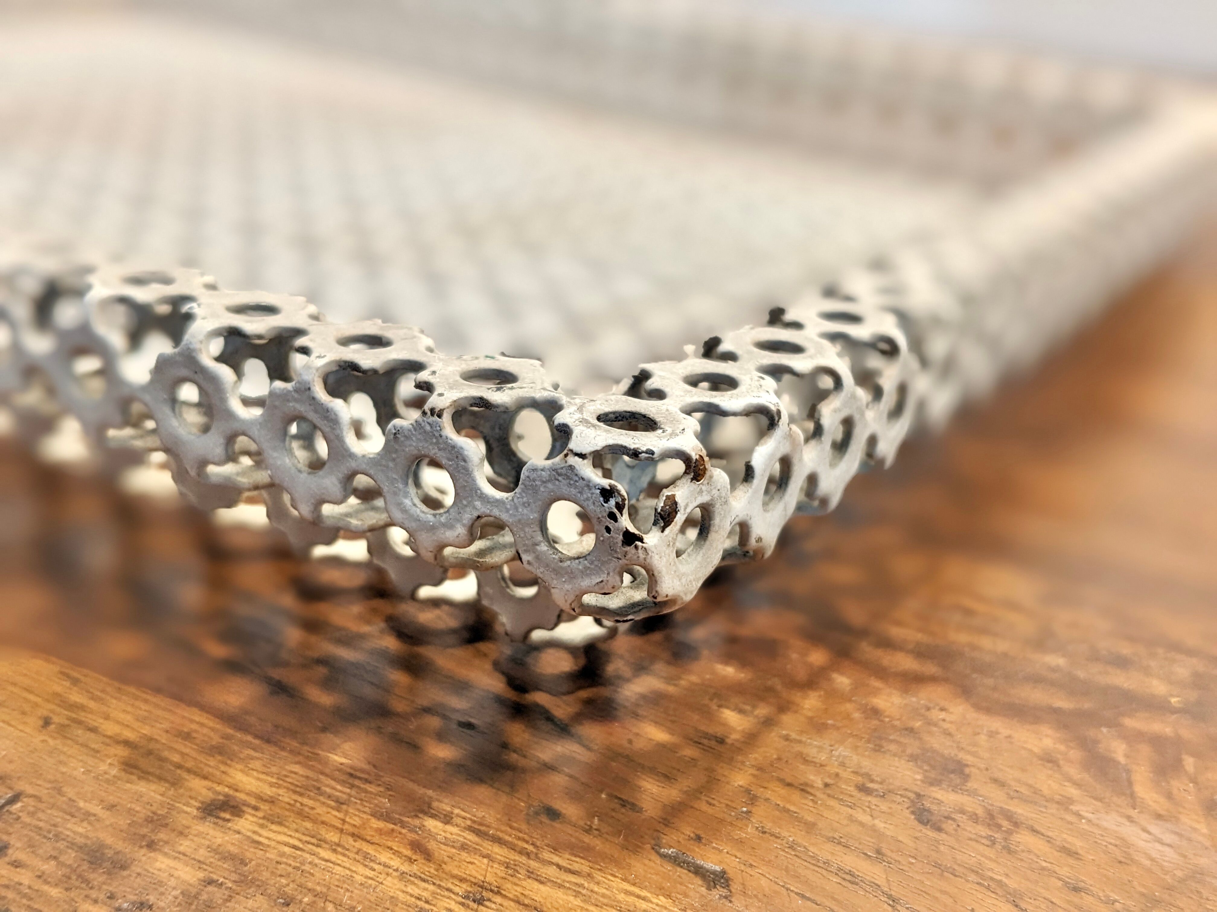 Top in white lacquered metal mathieu mategot