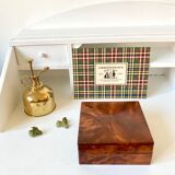 Magnifying glass wooden box