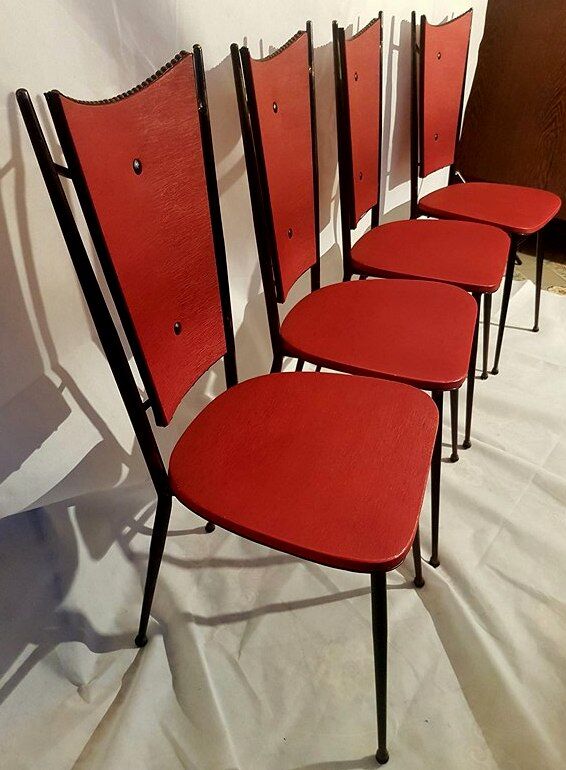 Série de 4 chaises 1950 skaï rouge pieds métal compas