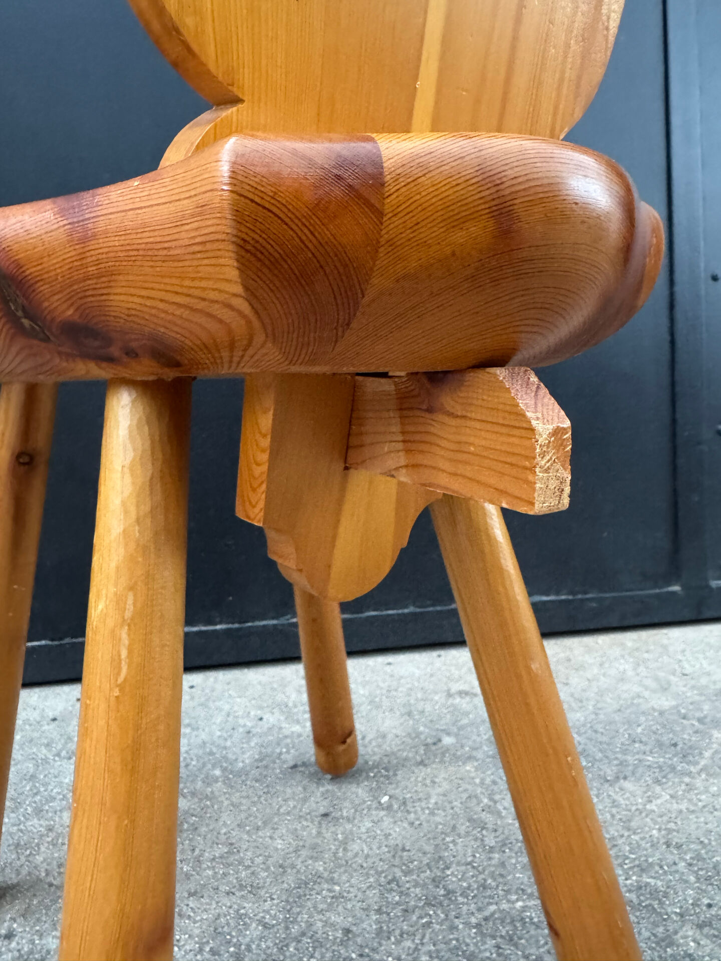 Vintage solid pine mountain chair