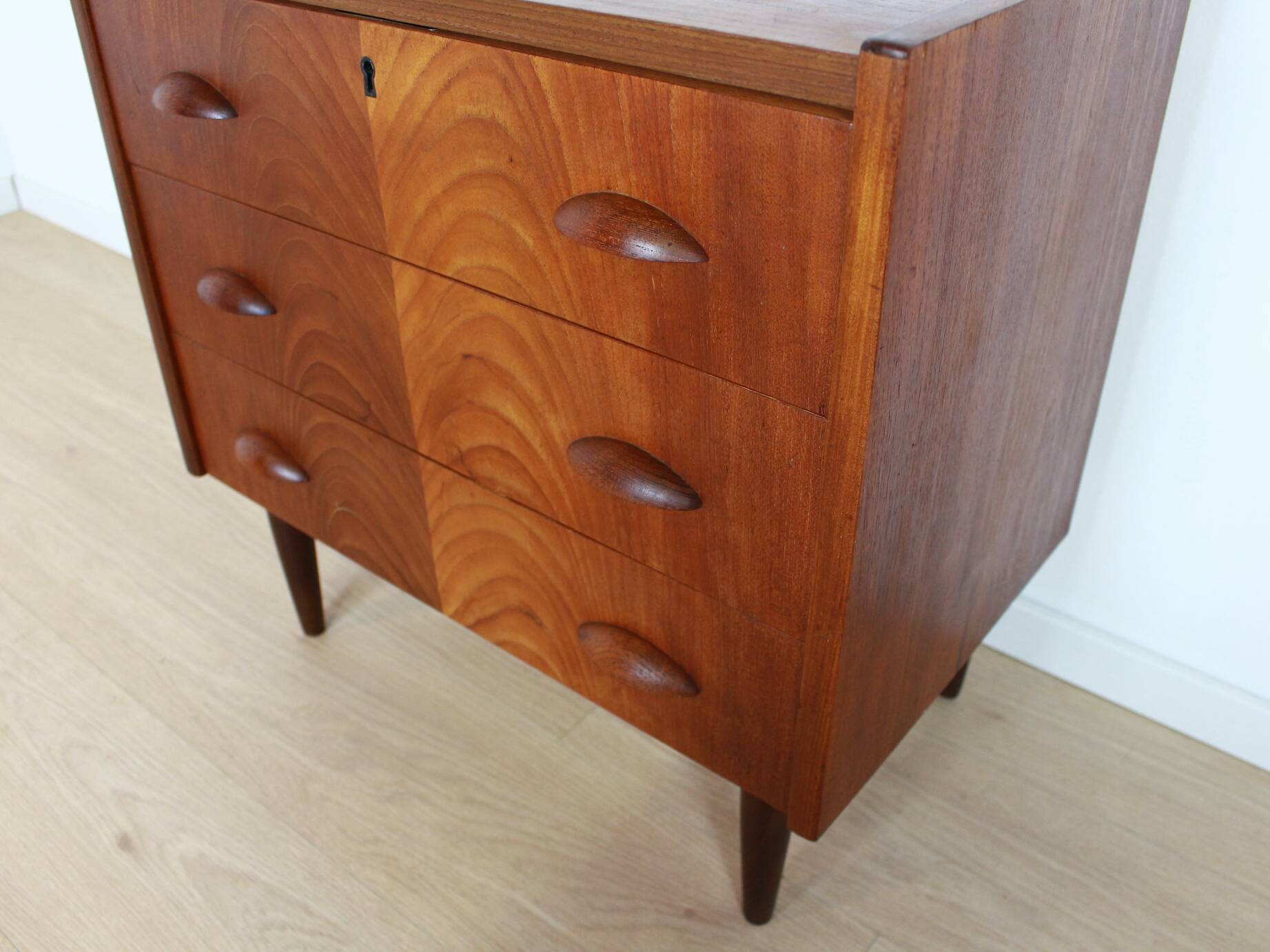 Vintage teak chest of drawers