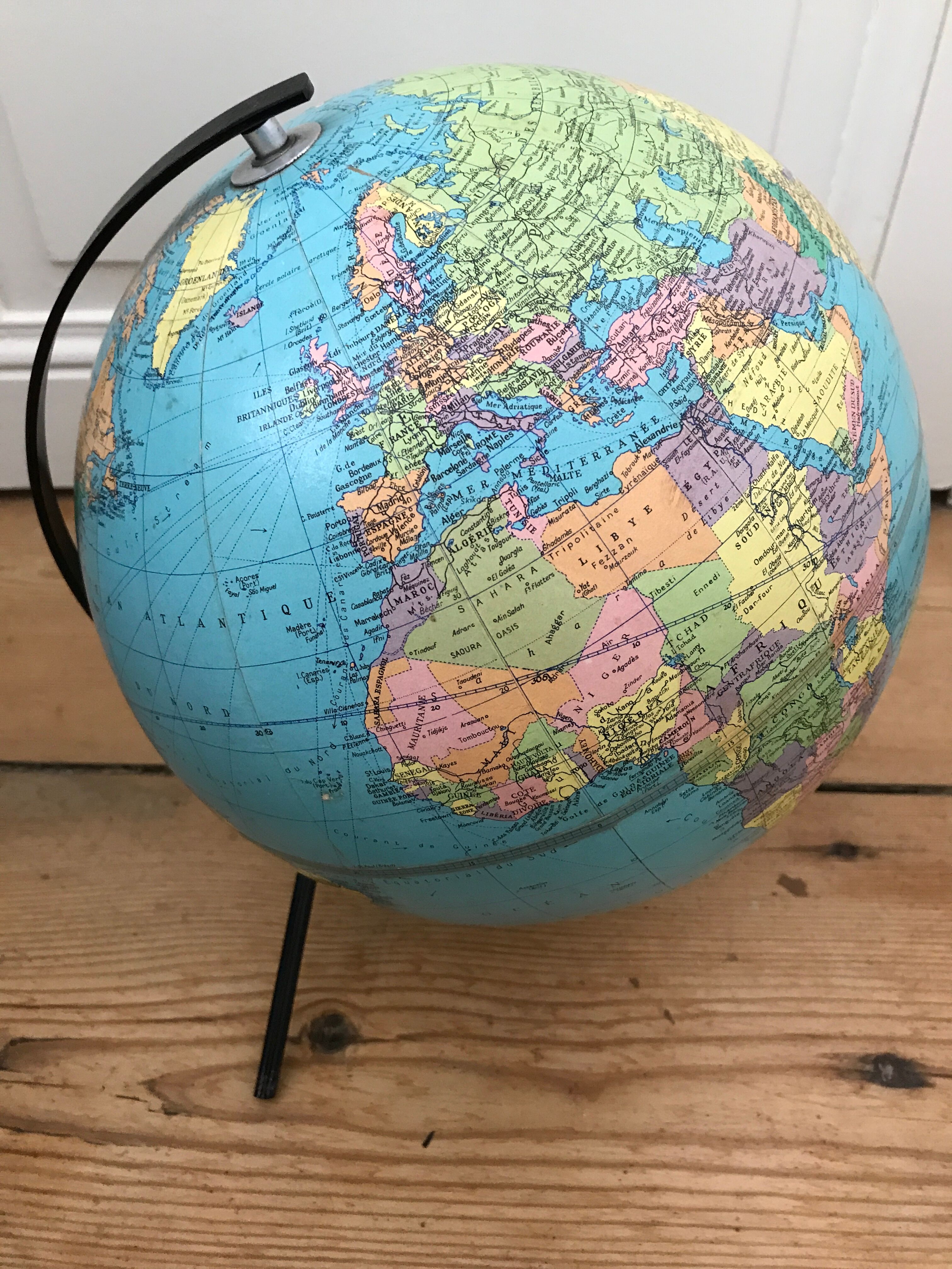 Globe Taride year 1969