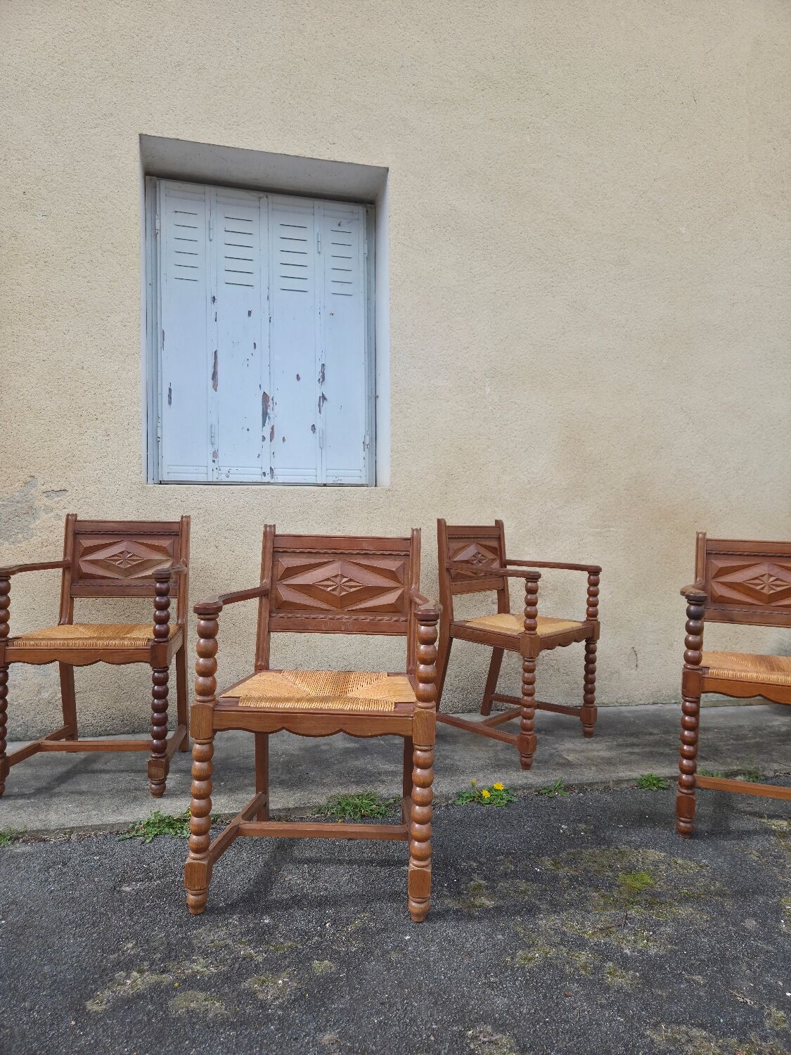 4 neo-Basque turned wood armchairs