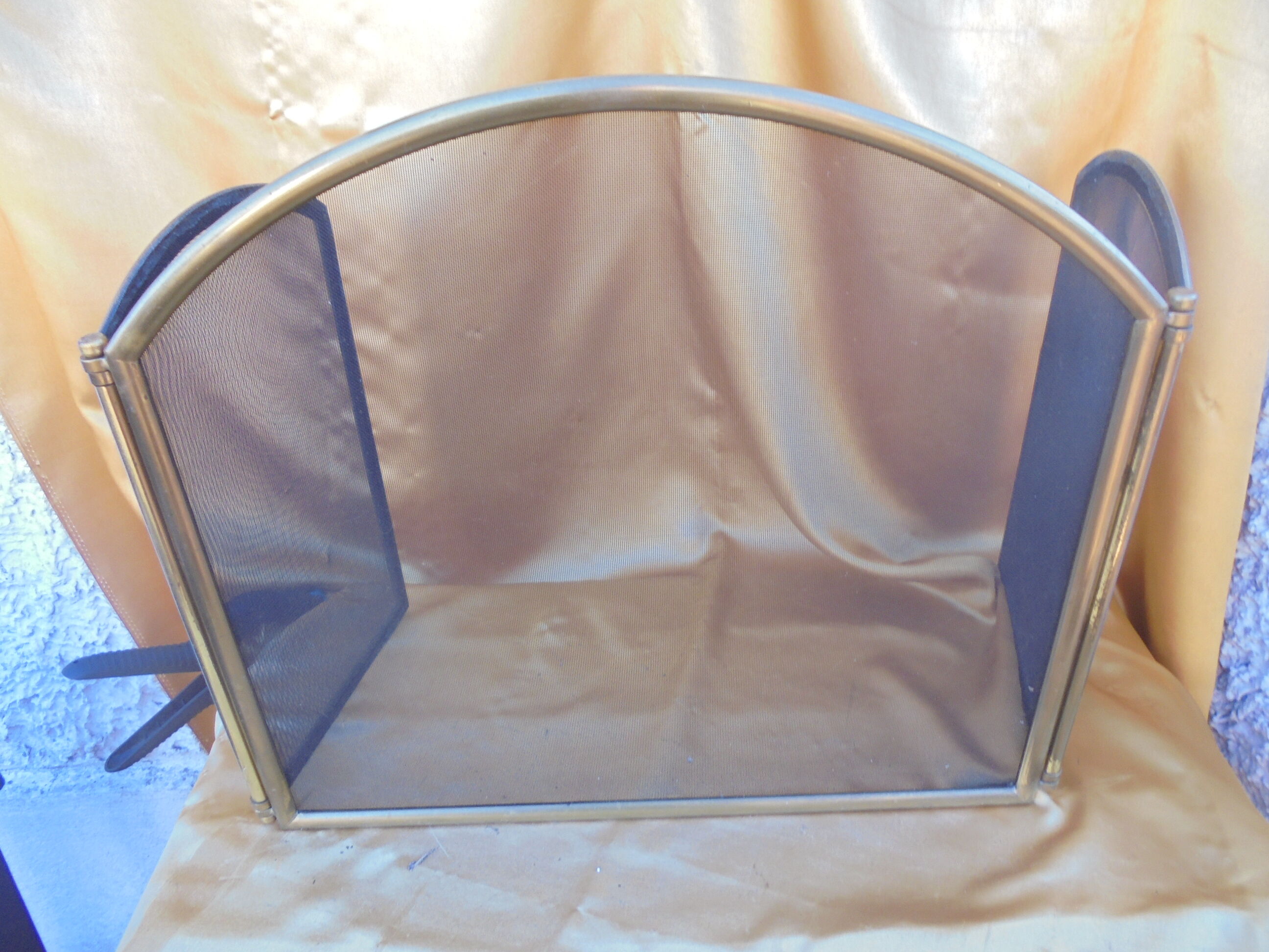 Chimney firewall screen