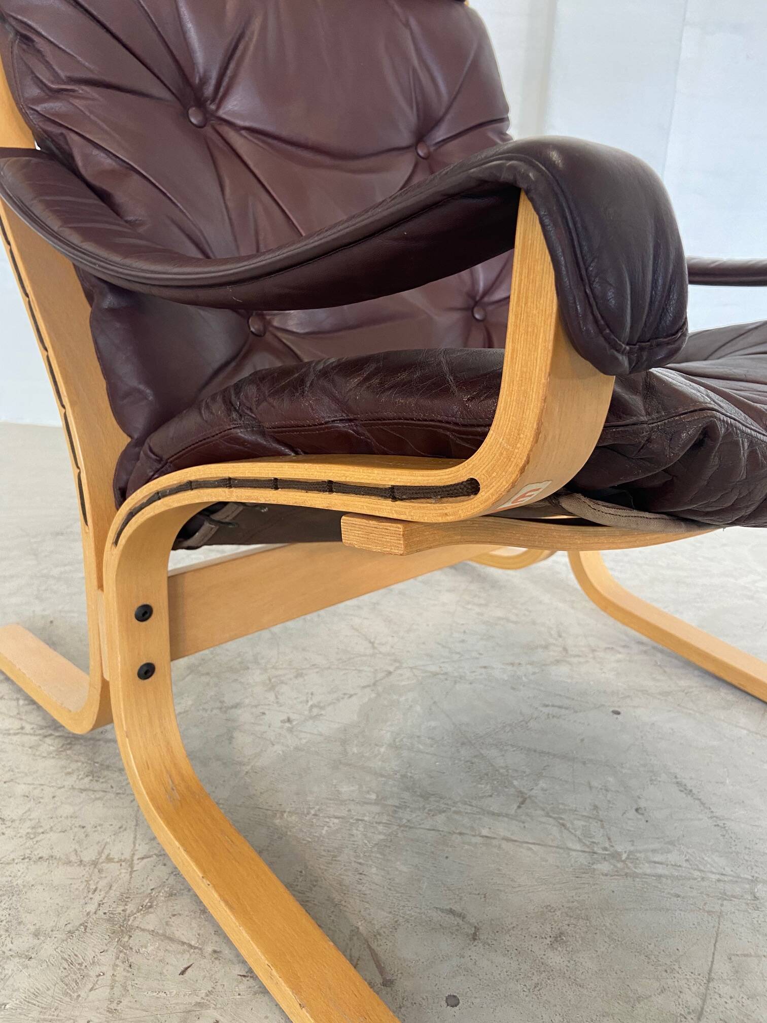 Vintage mid-century scandinavian brown leather lounge chair by ingmar relli