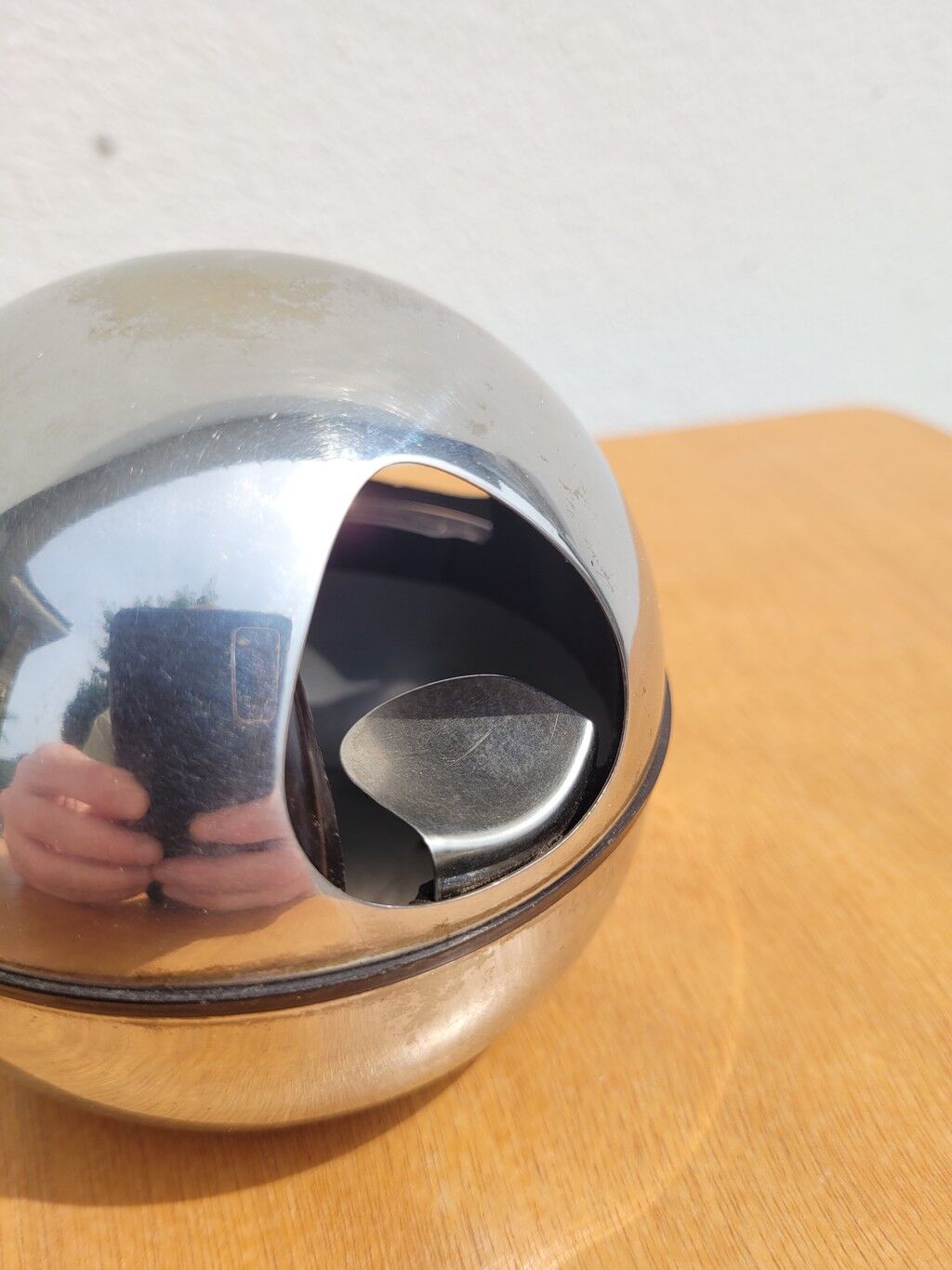 Cendrier boule en inox vintage années 70