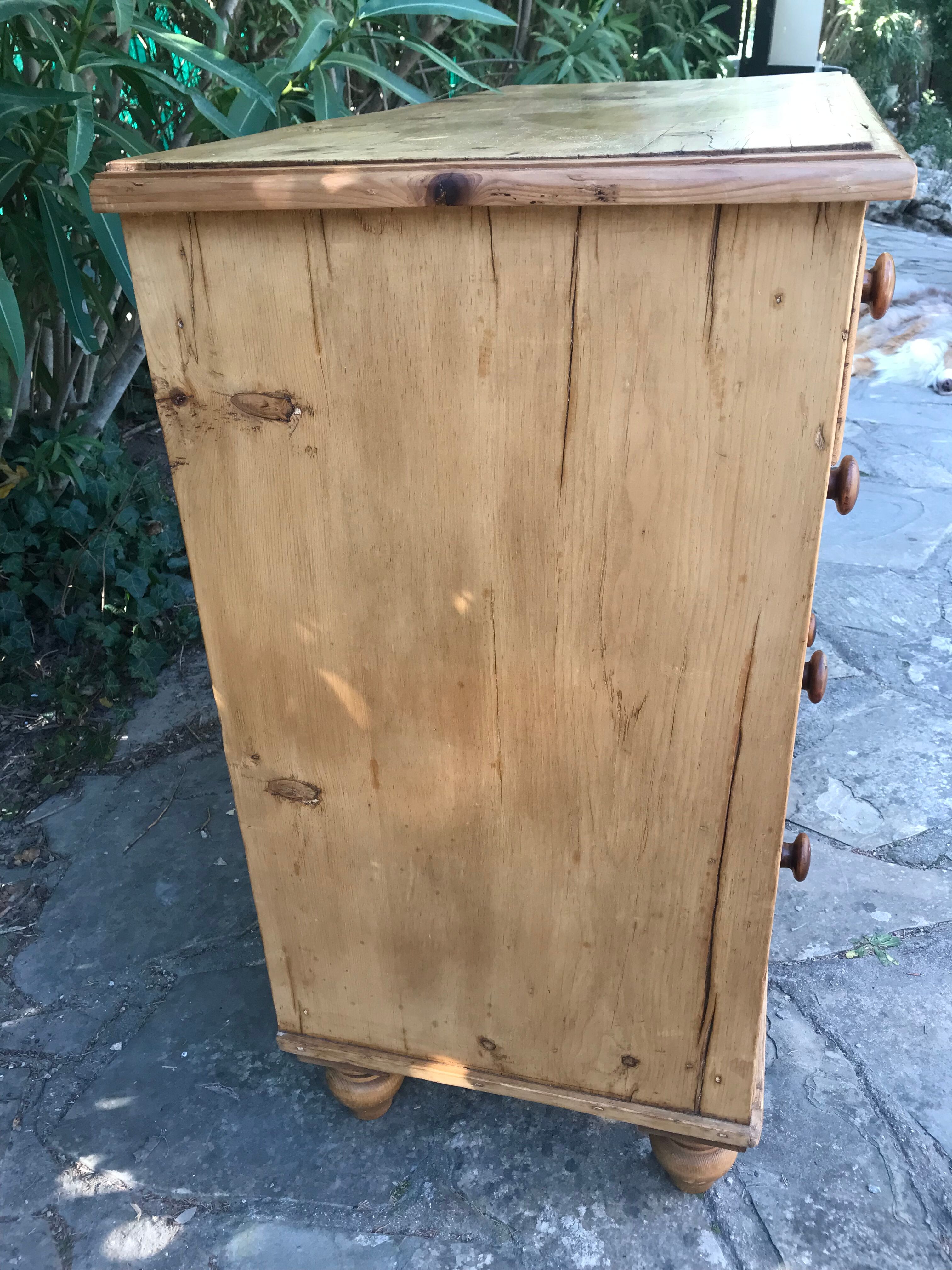 Commode anglaise circa 1900