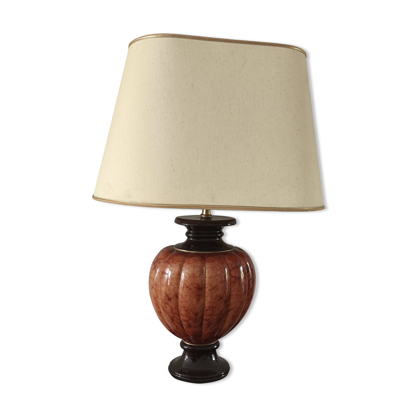 Ceramic lamp with original shade